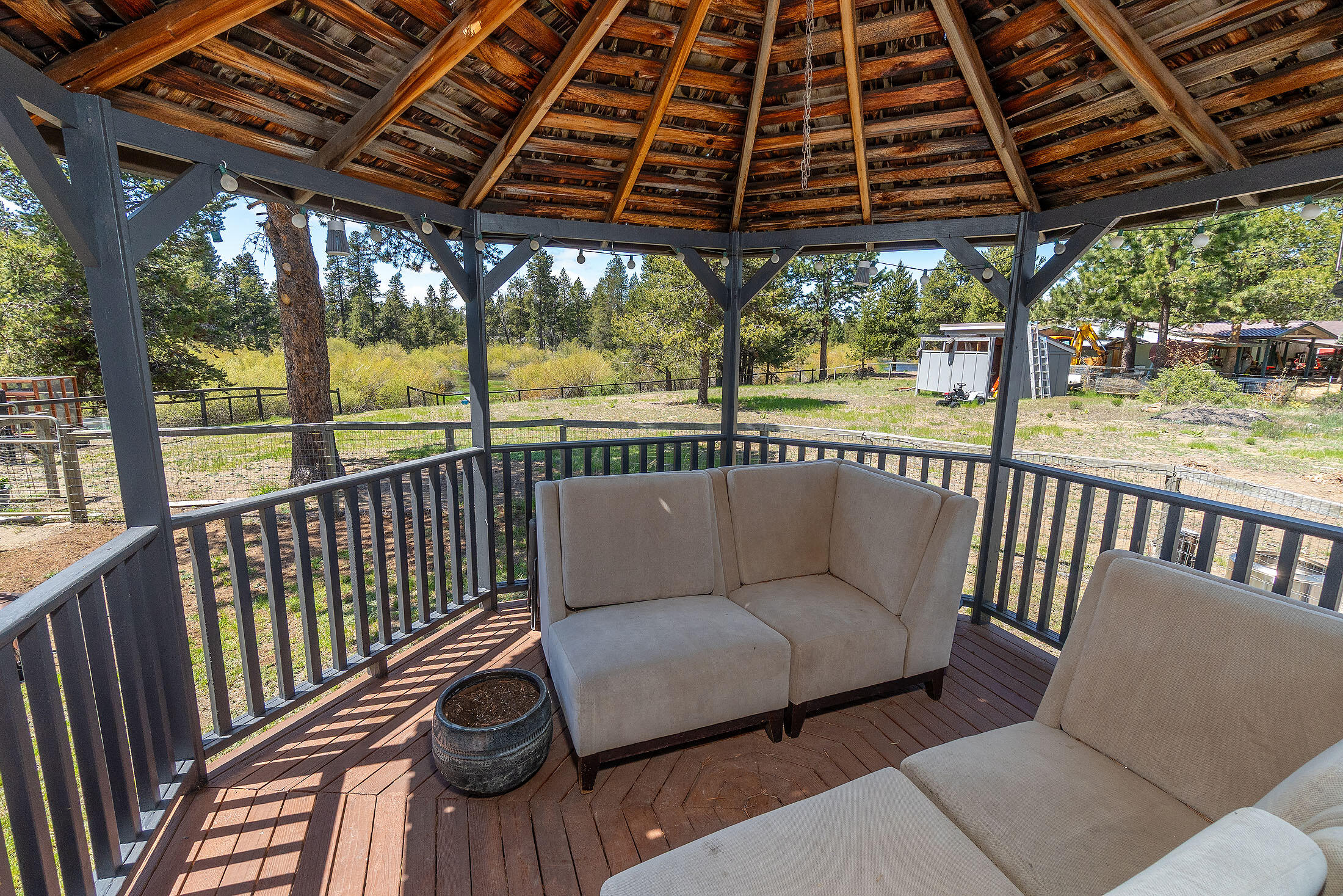 54977 Huntington Road