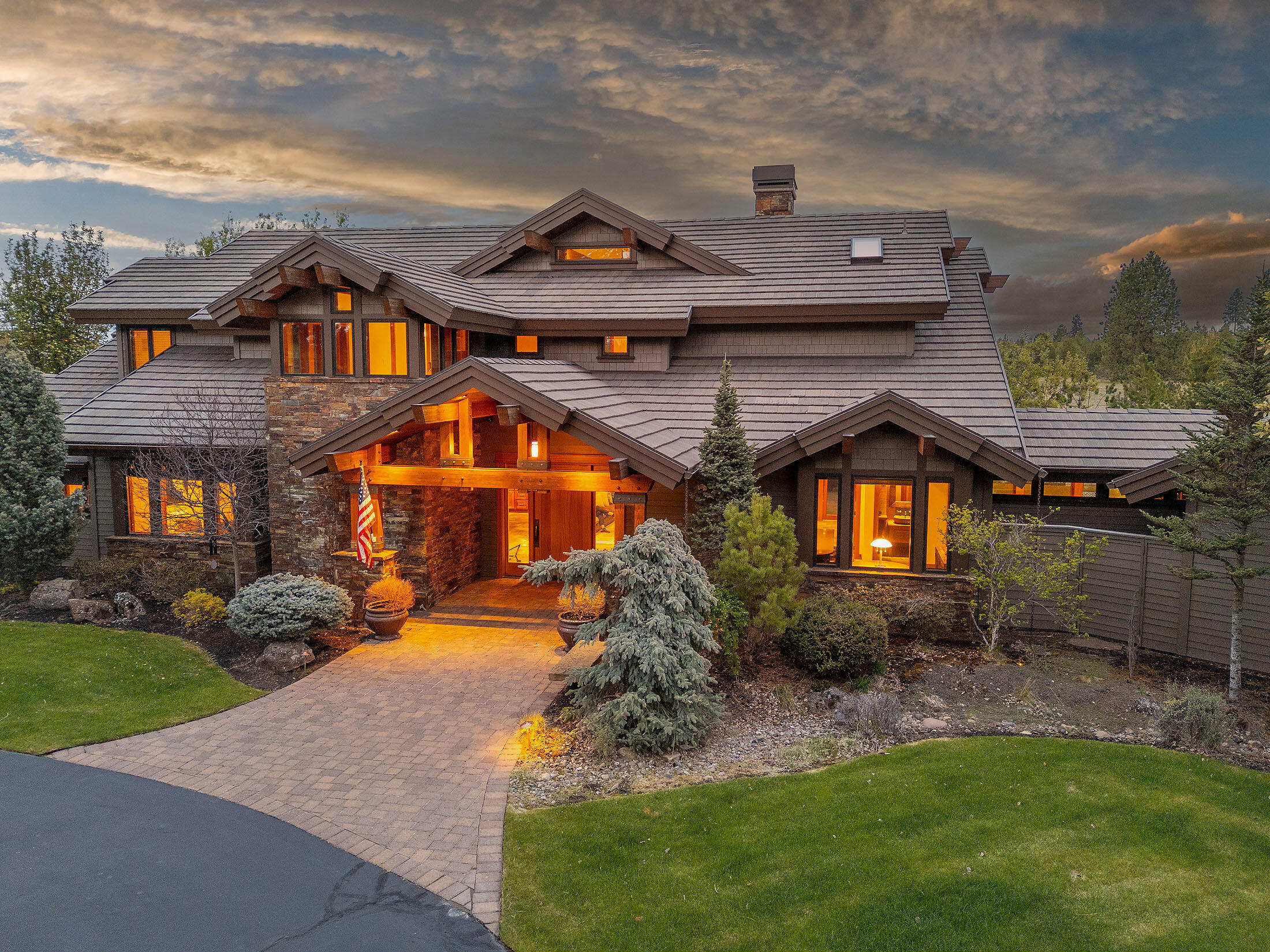 18883 Sutherland Court