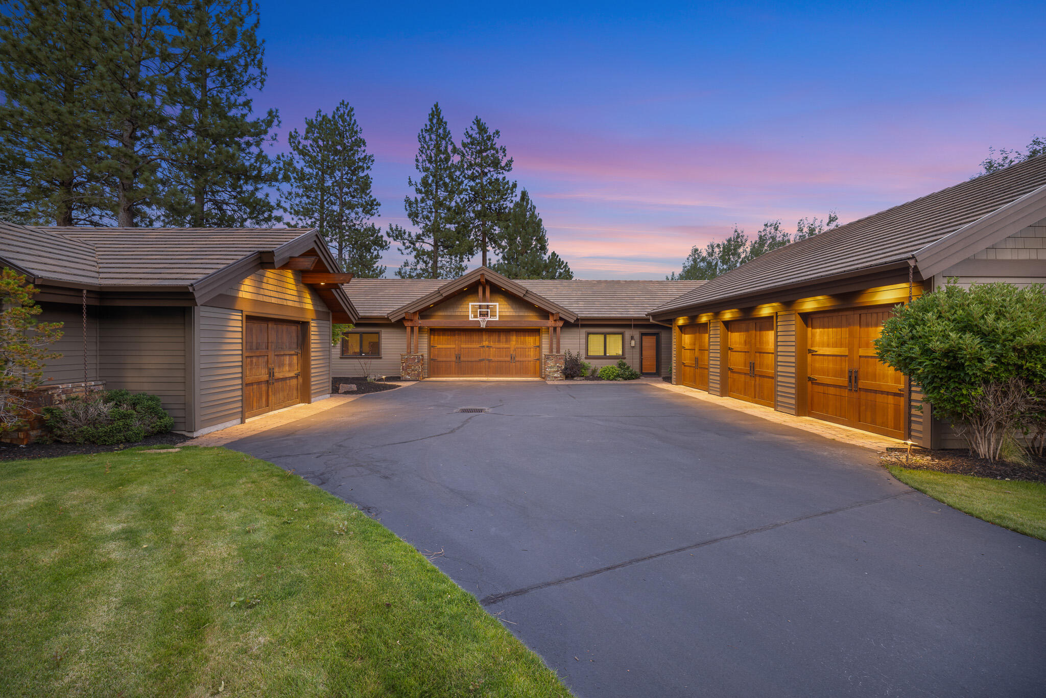 18883 Sutherland Court