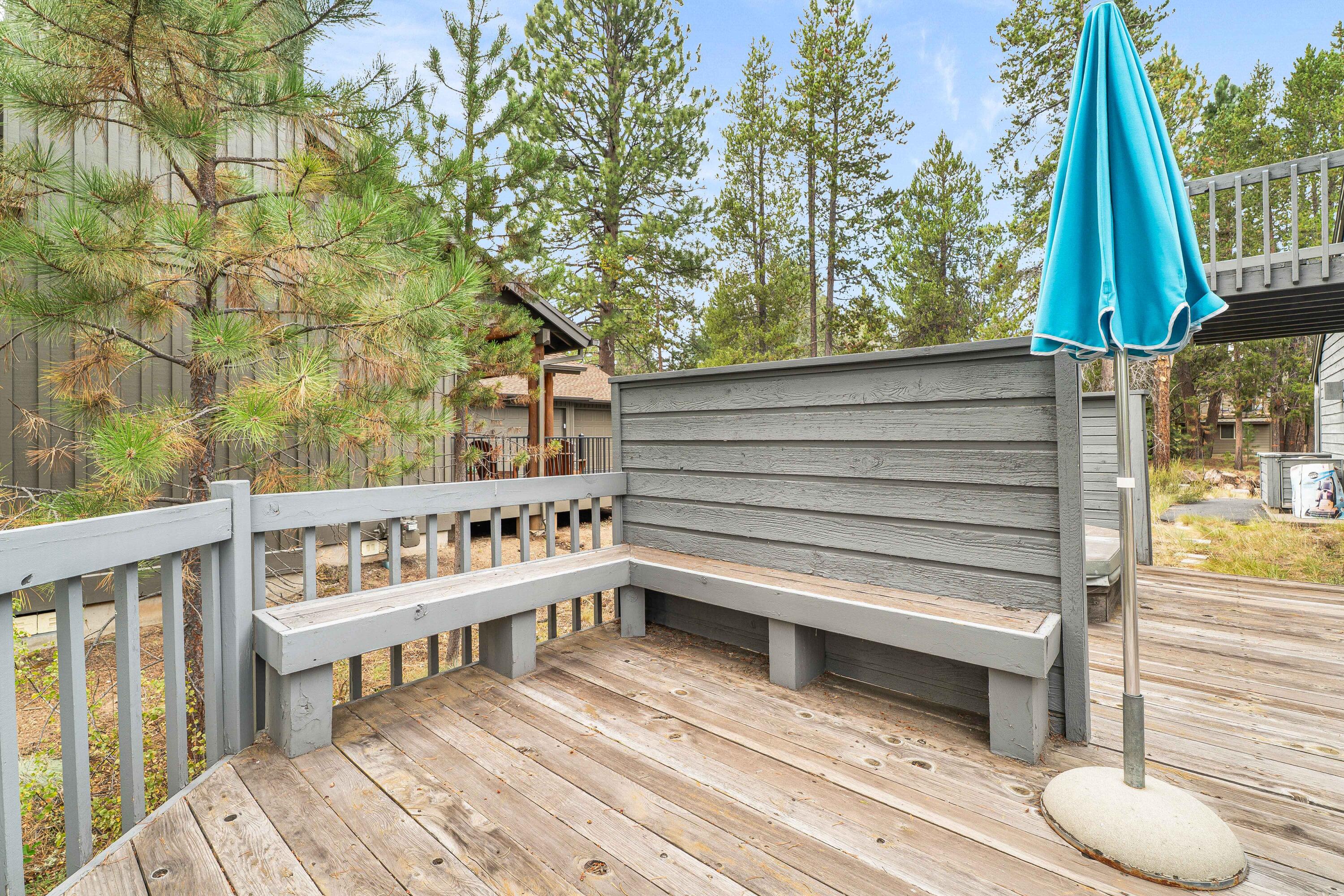 18193 Oregon Loop, 4