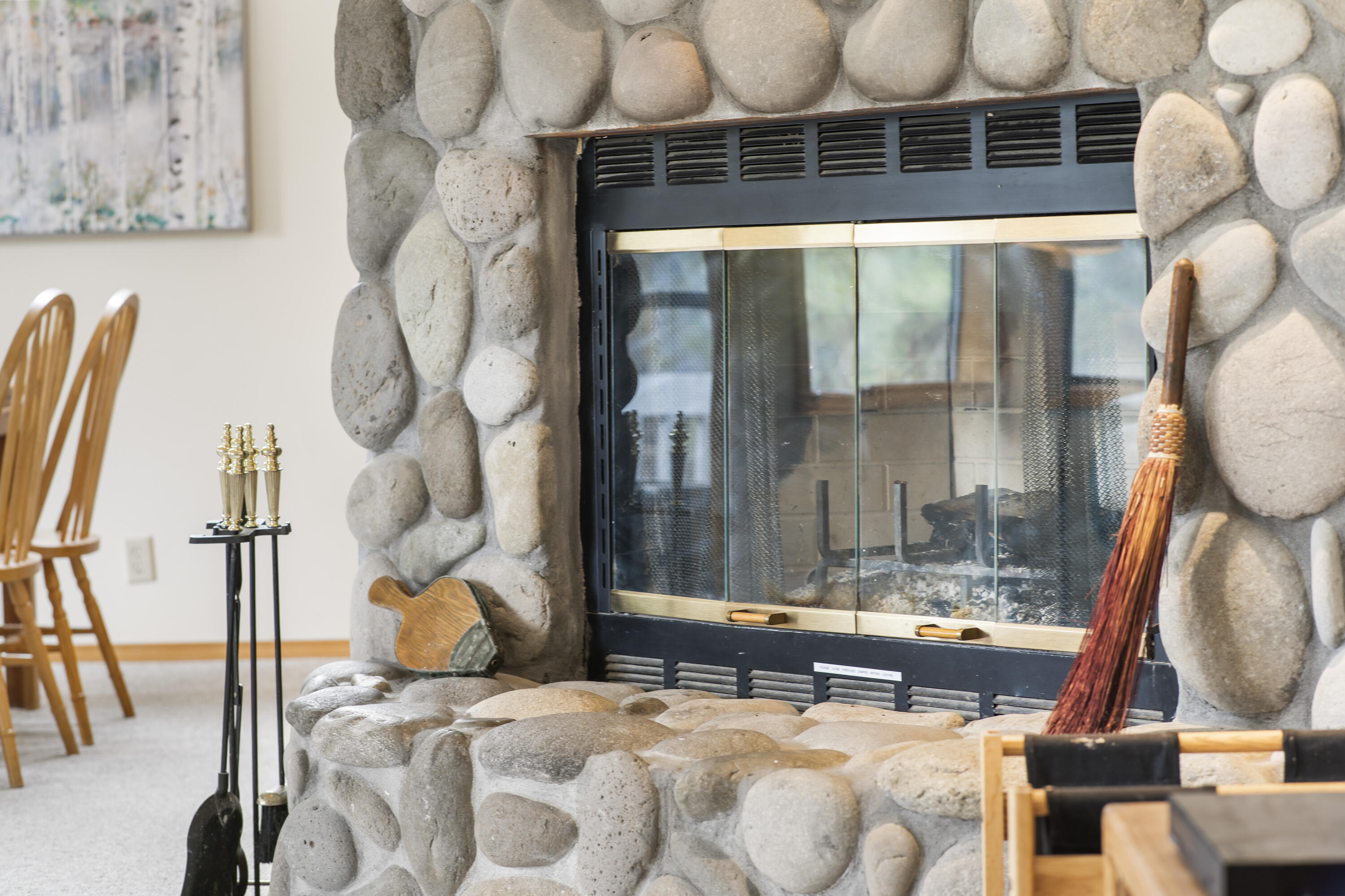 18193 Oregon Loop, 4