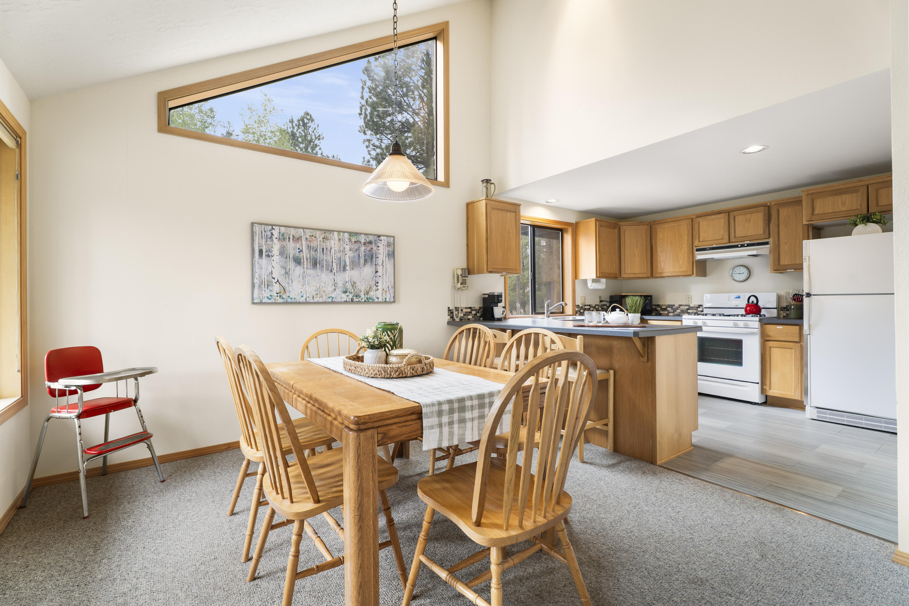 18193 Oregon Loop, 4