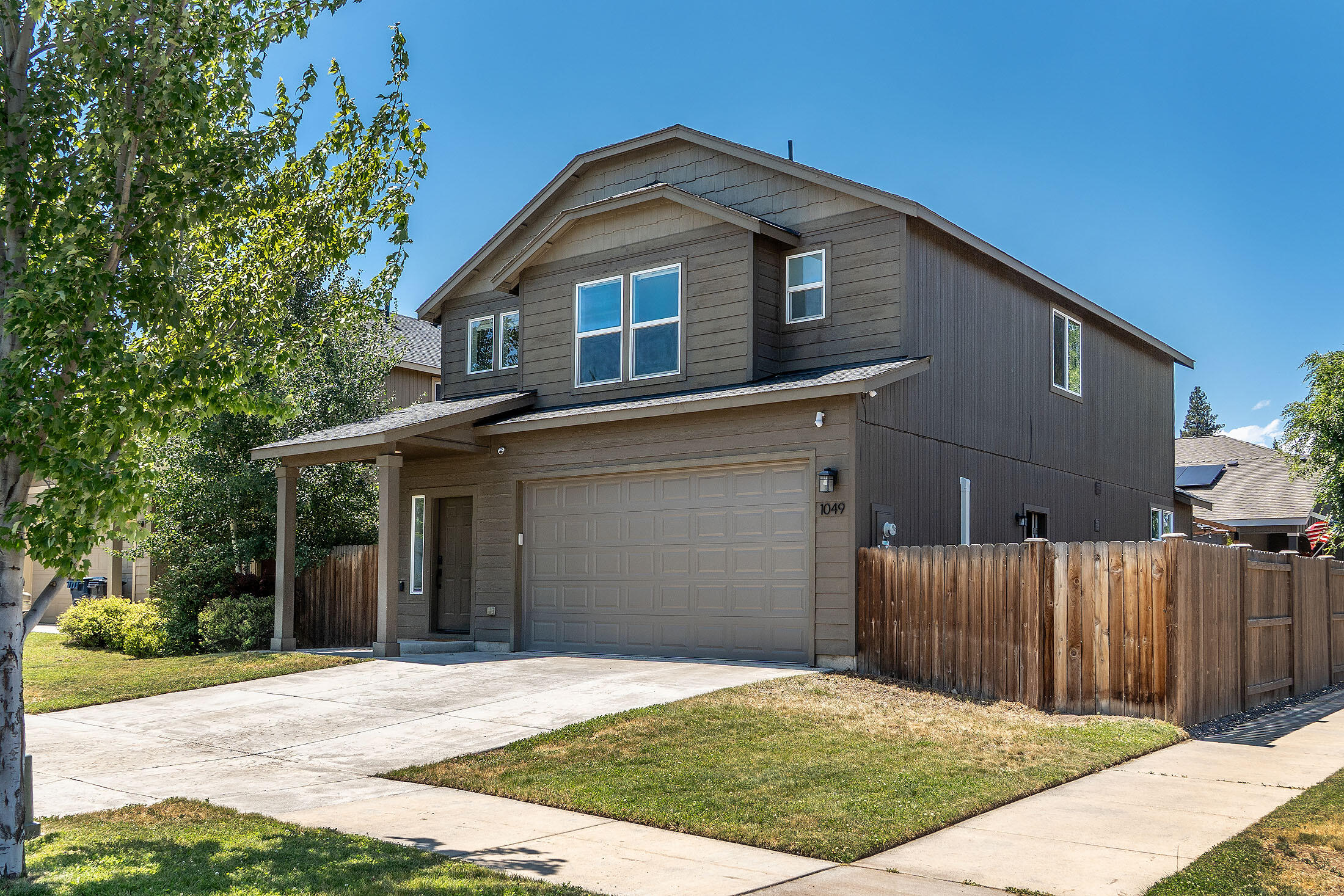 1049 SE 6th Street