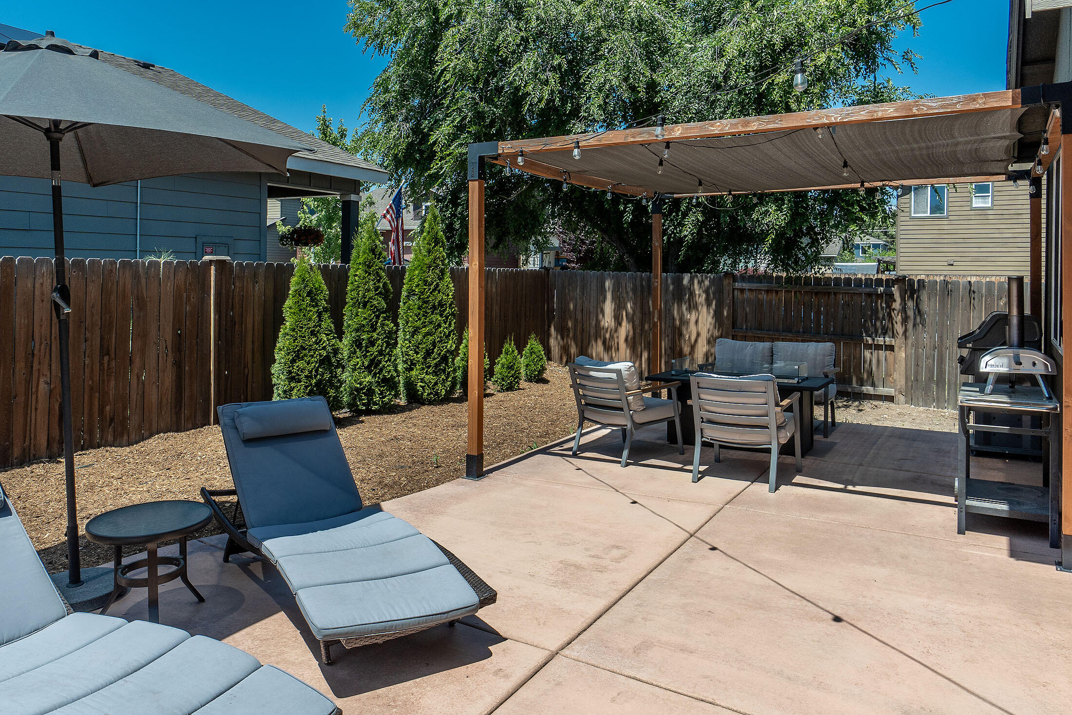 1049 SE 6th Street