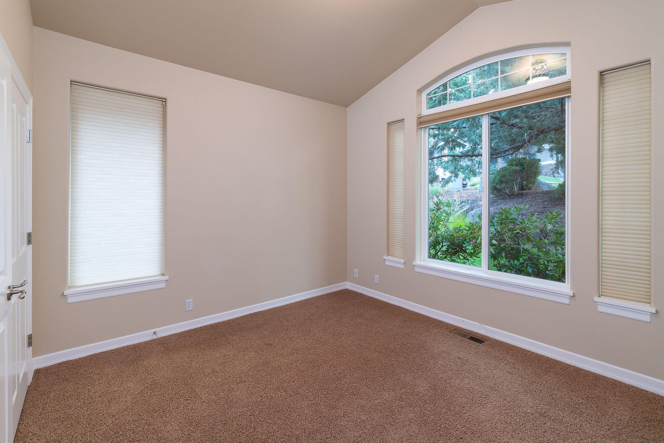 3269 NW Fairway Heights Drive