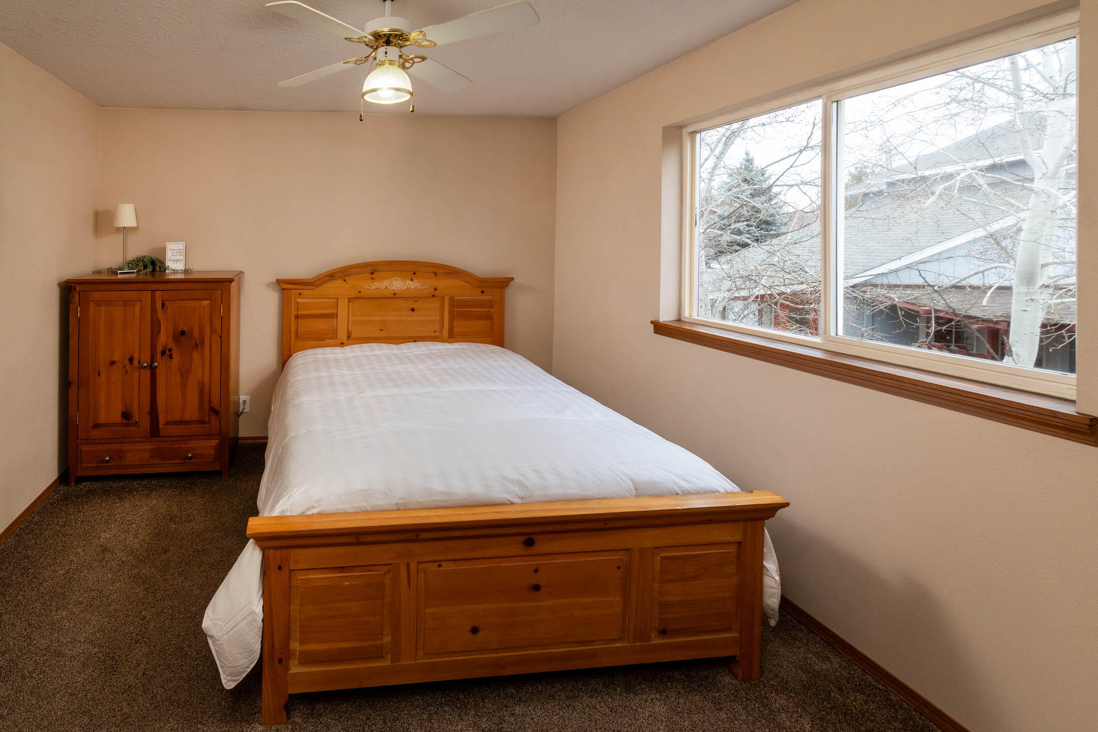 3023 NE Lansing Court