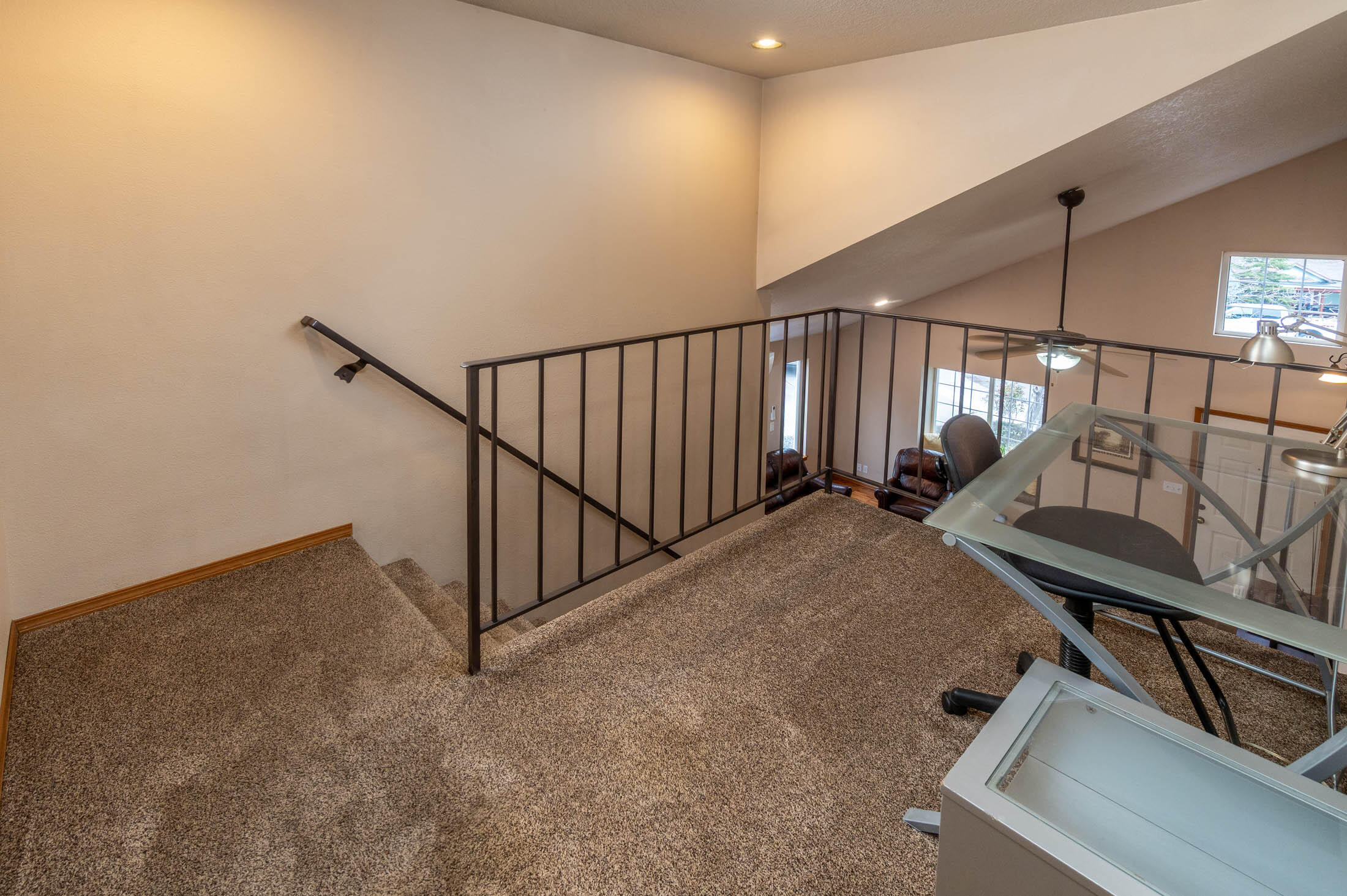 3023 NE Lansing Court