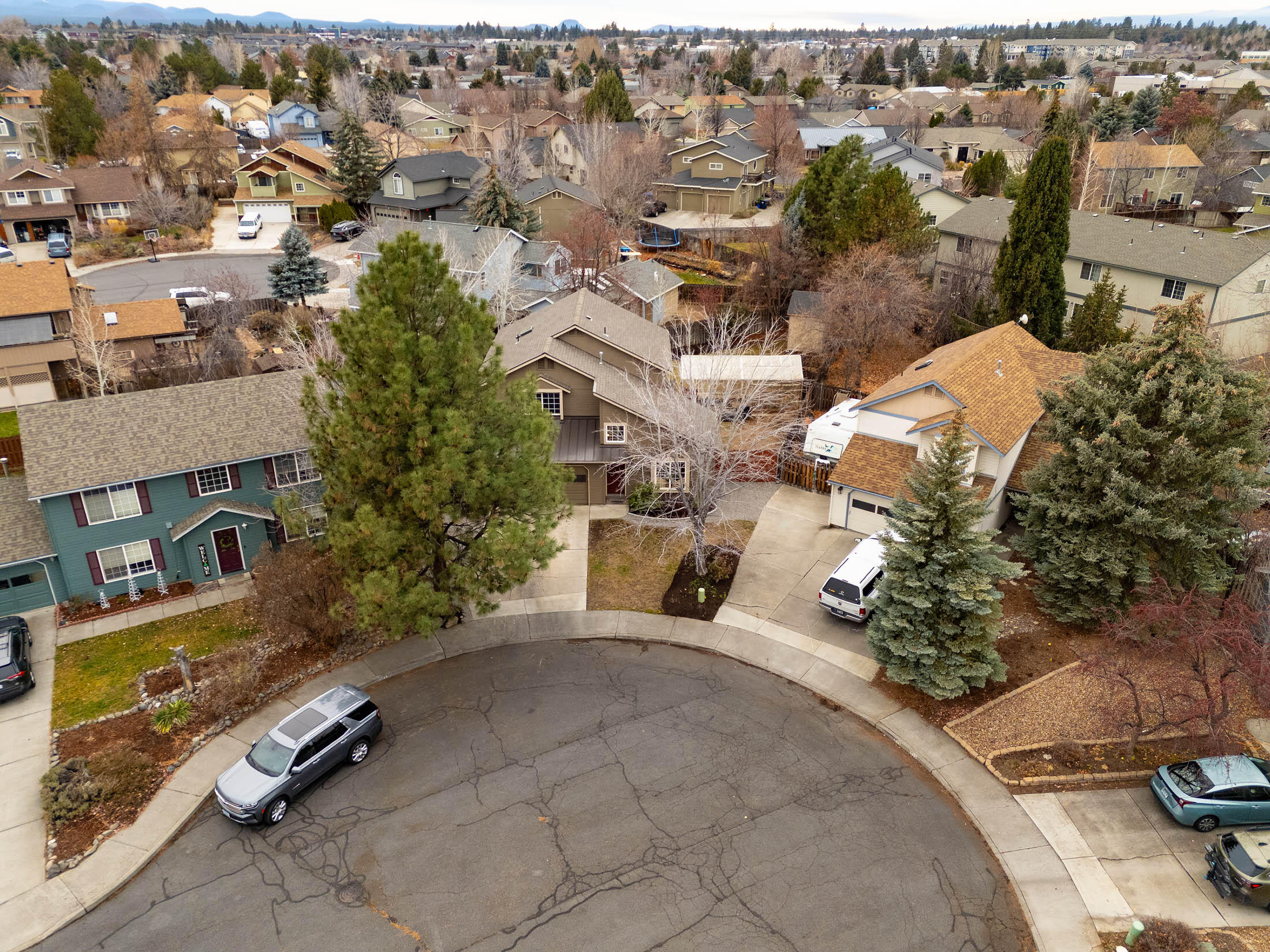 3023 NE Lansing Court