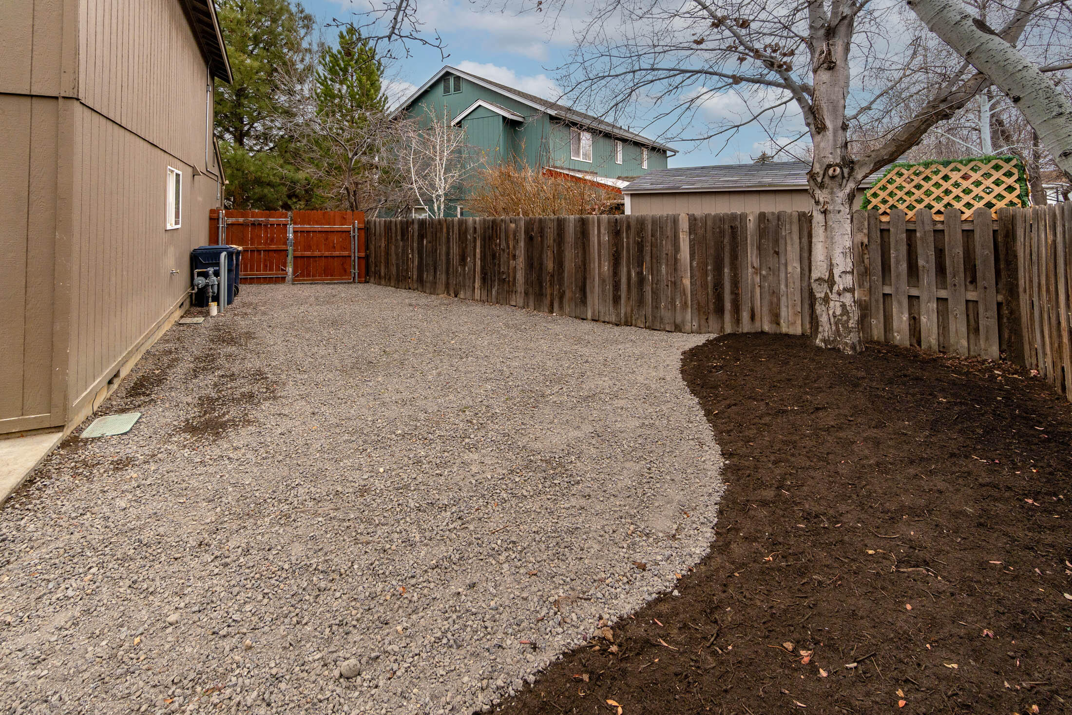 3023 NE Lansing Court