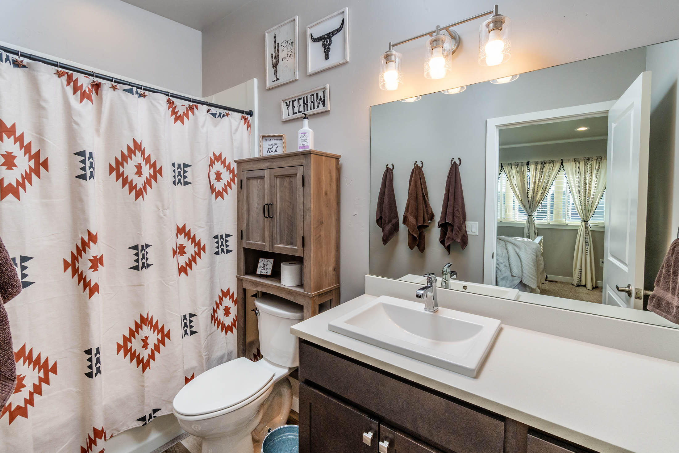 3670 SW Badger Avenue