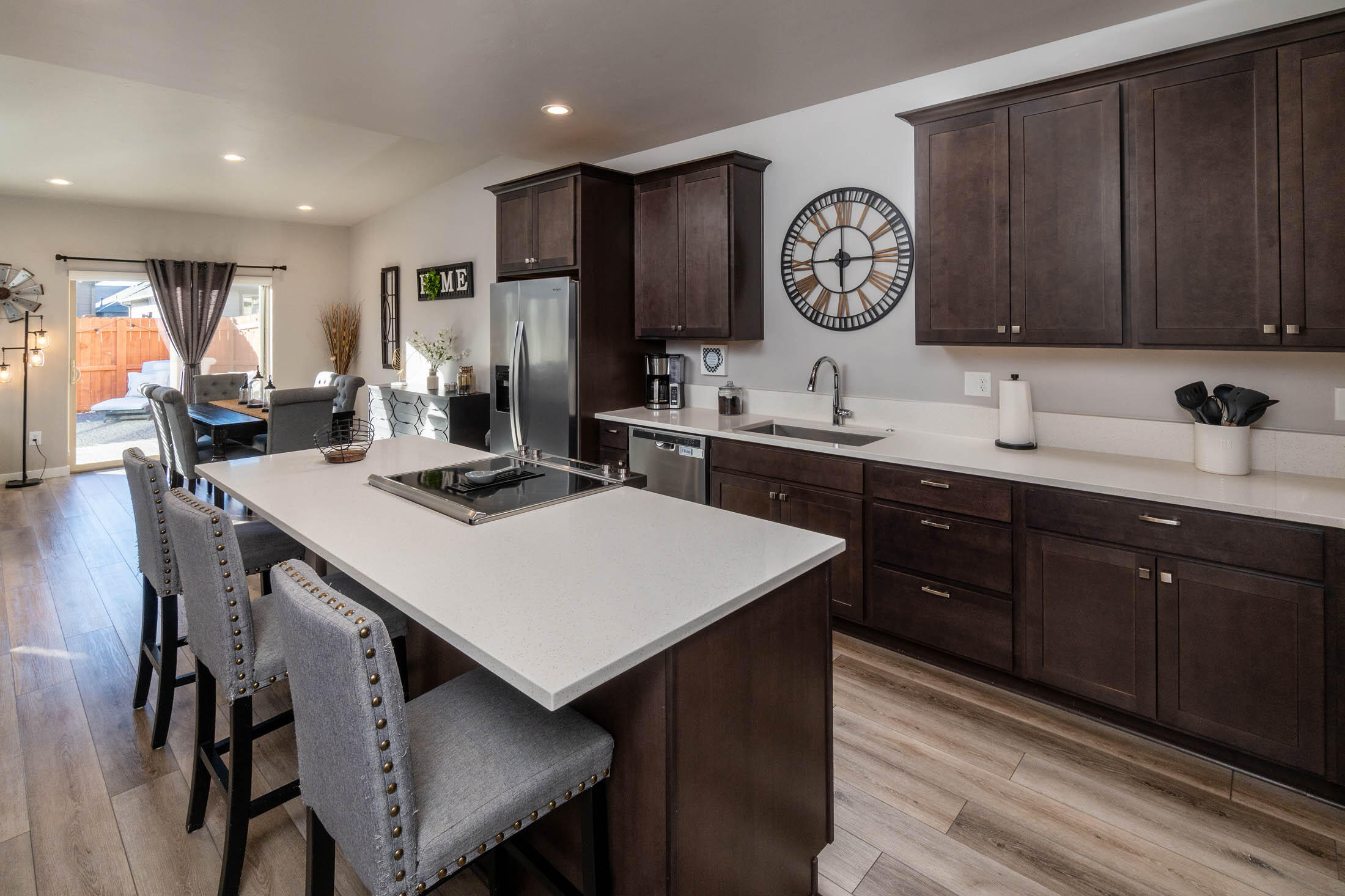 3670 SW Badger Avenue