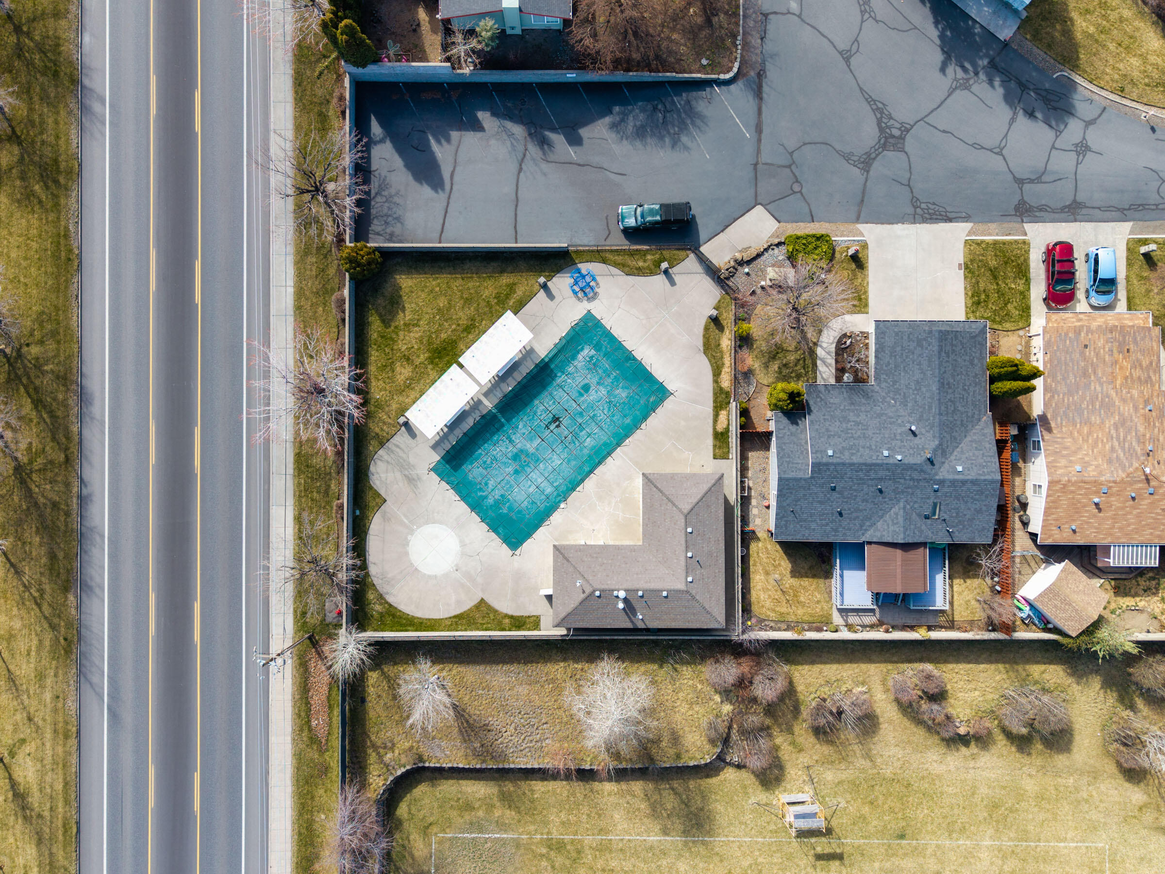 2432 NE Crocus Way