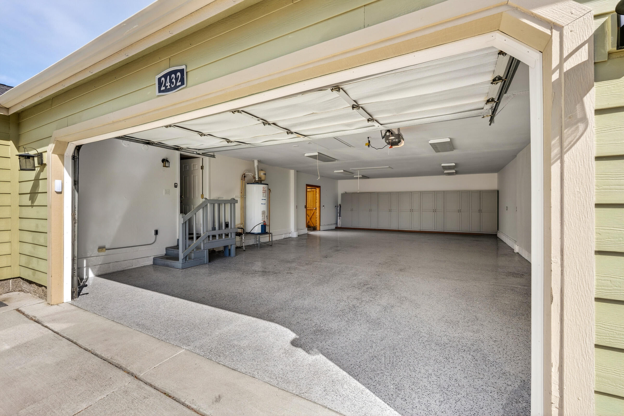 2432 NE Crocus Way