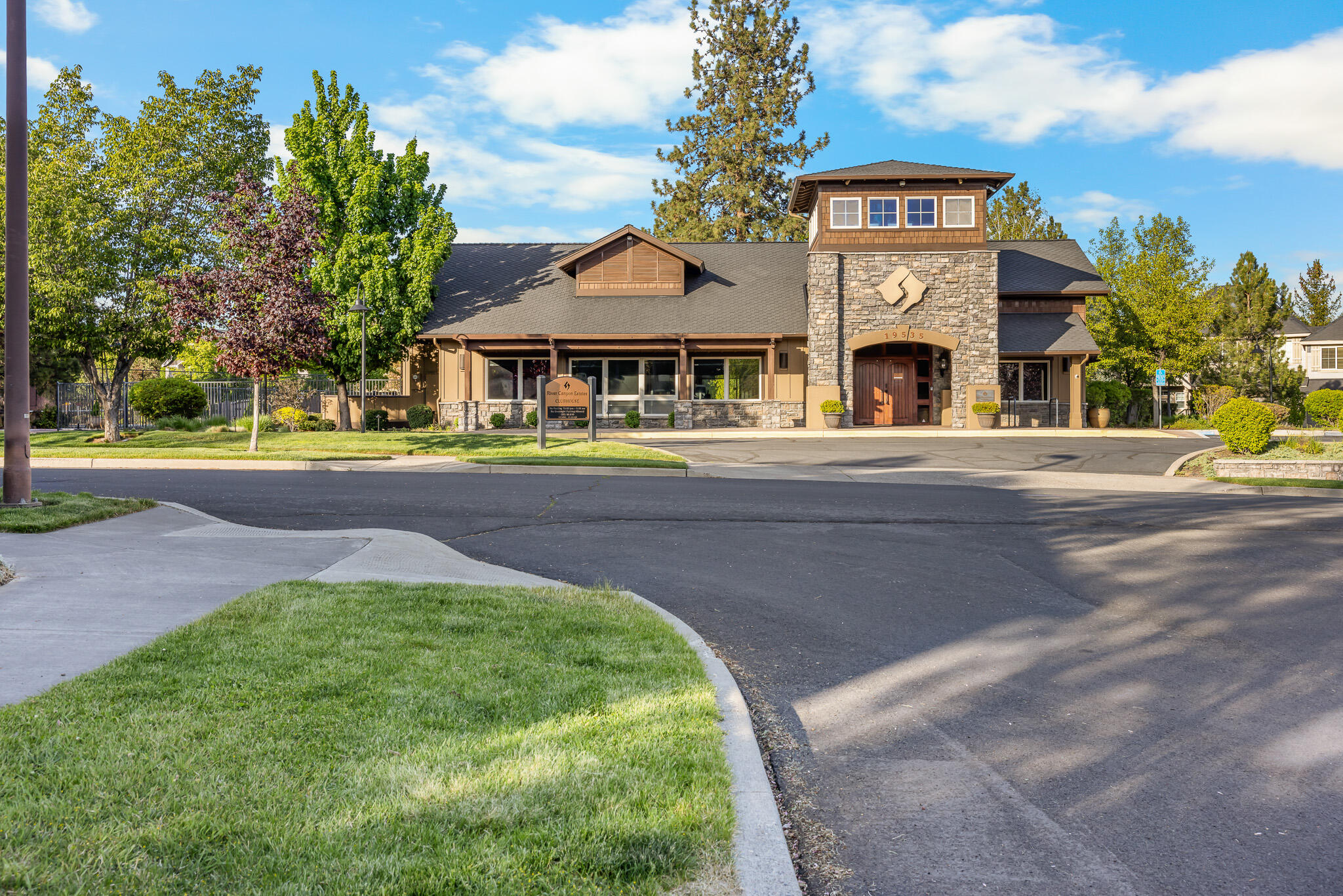 19548 Salmonberry Court