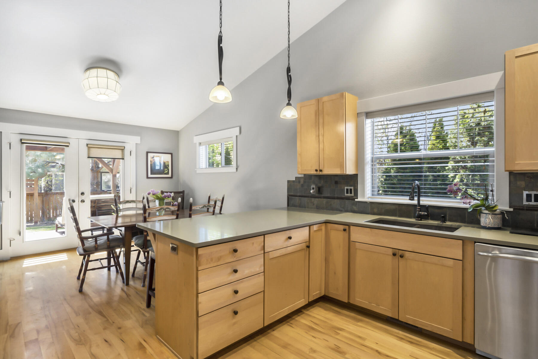 2955 NW Bordeaux Lane
