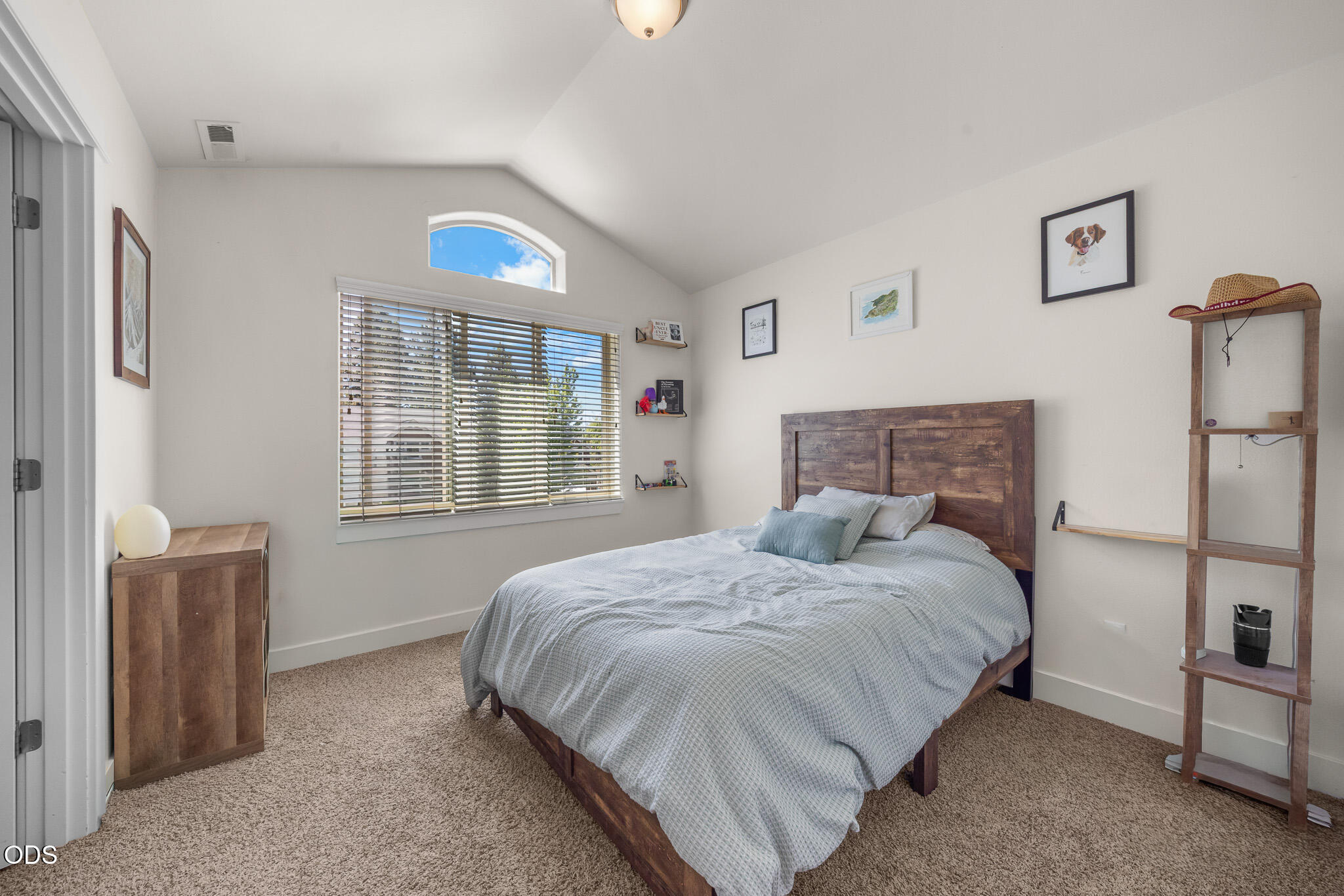 3144 NE Monte Vista Lane