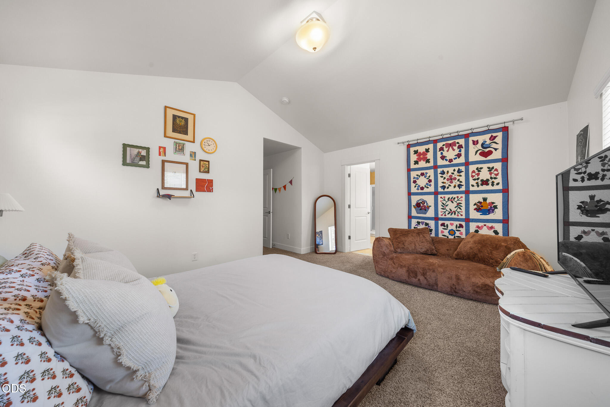 3144 NE Monte Vista Lane