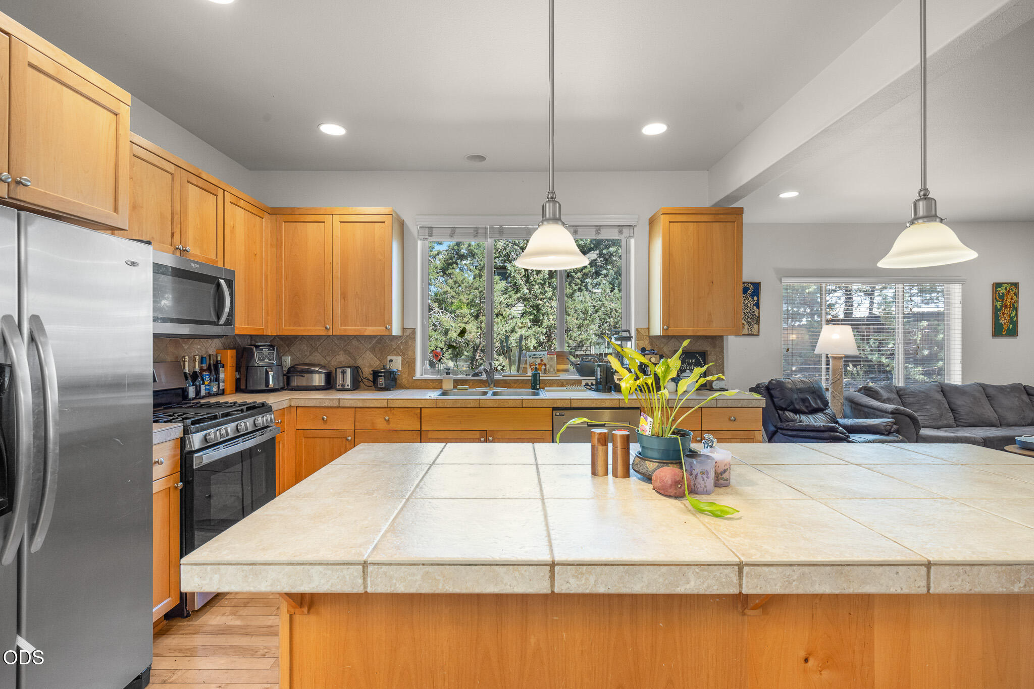 3144 NE Monte Vista Lane