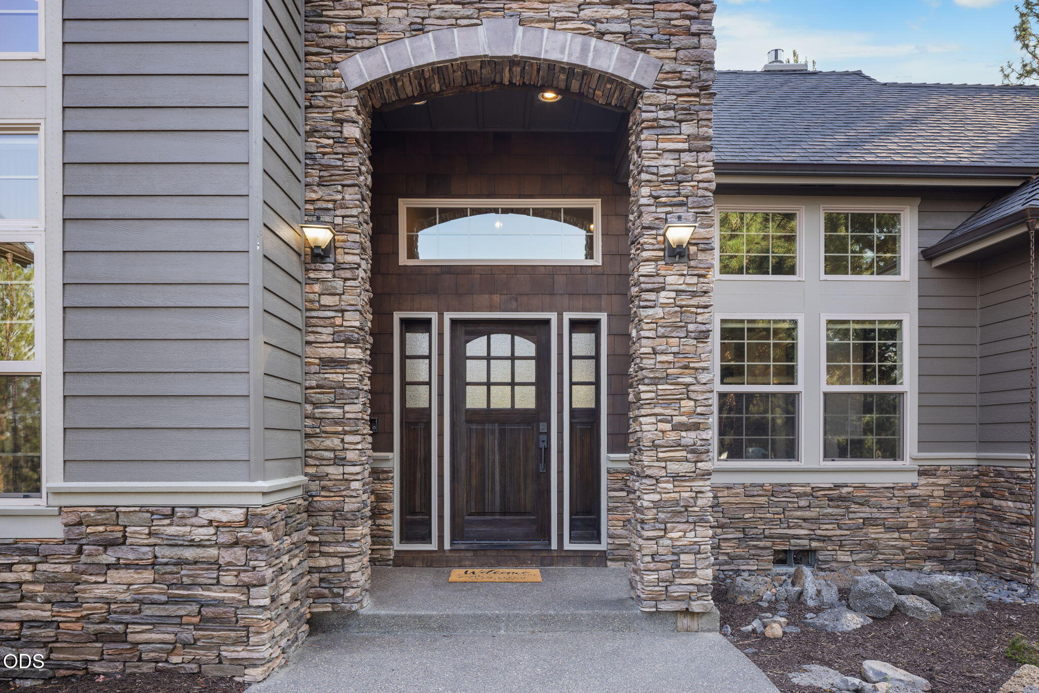 3193 N Colonial Drive