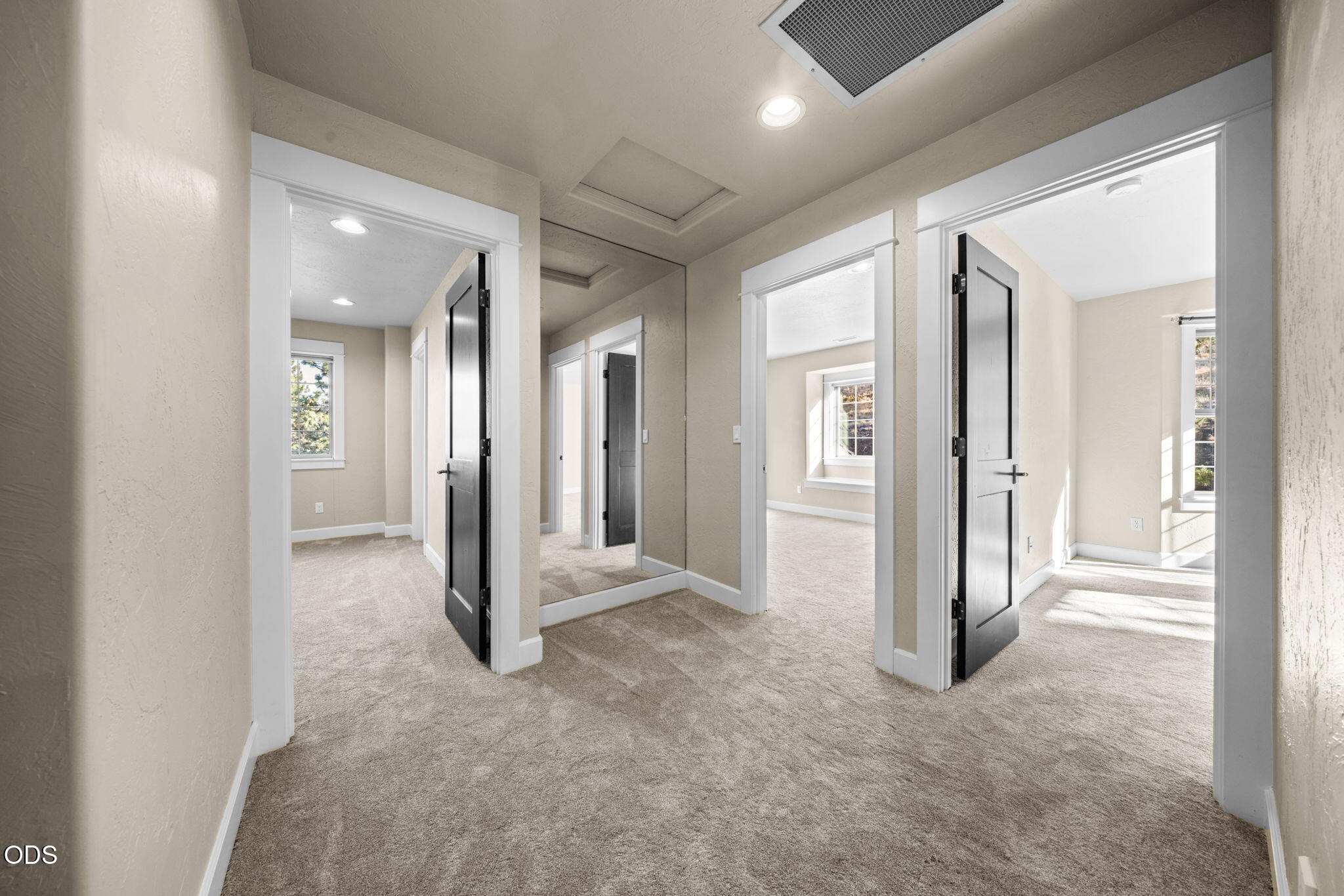 3193 N Colonial Drive