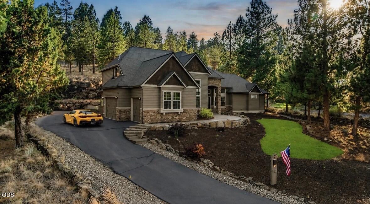 3193 N Colonial Drive