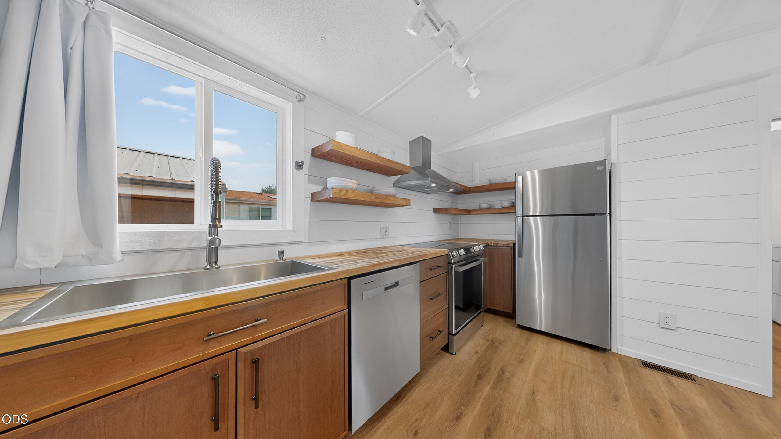 6100 S Highway 97, UNIT 15
