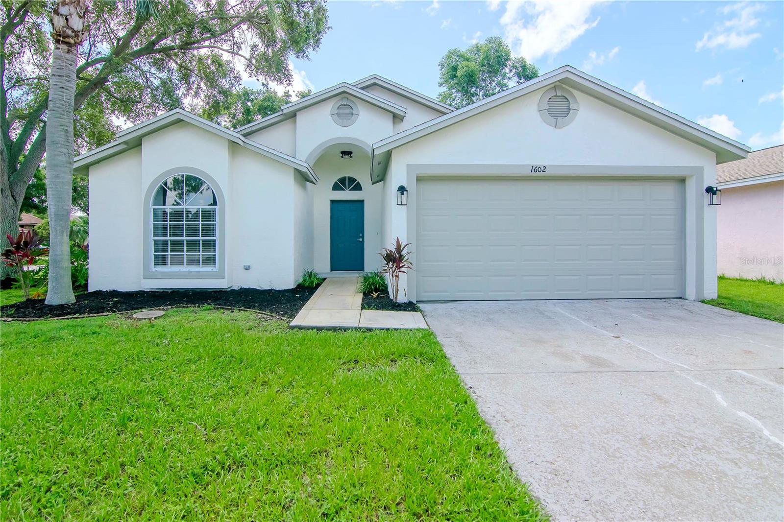 1602 PORTSMOUTH LAKE DR