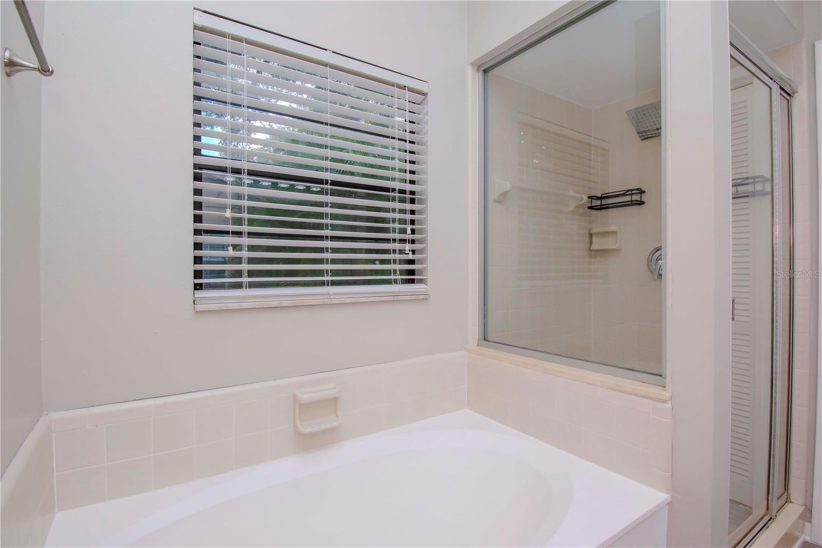 2511 ARBORWOOD DR