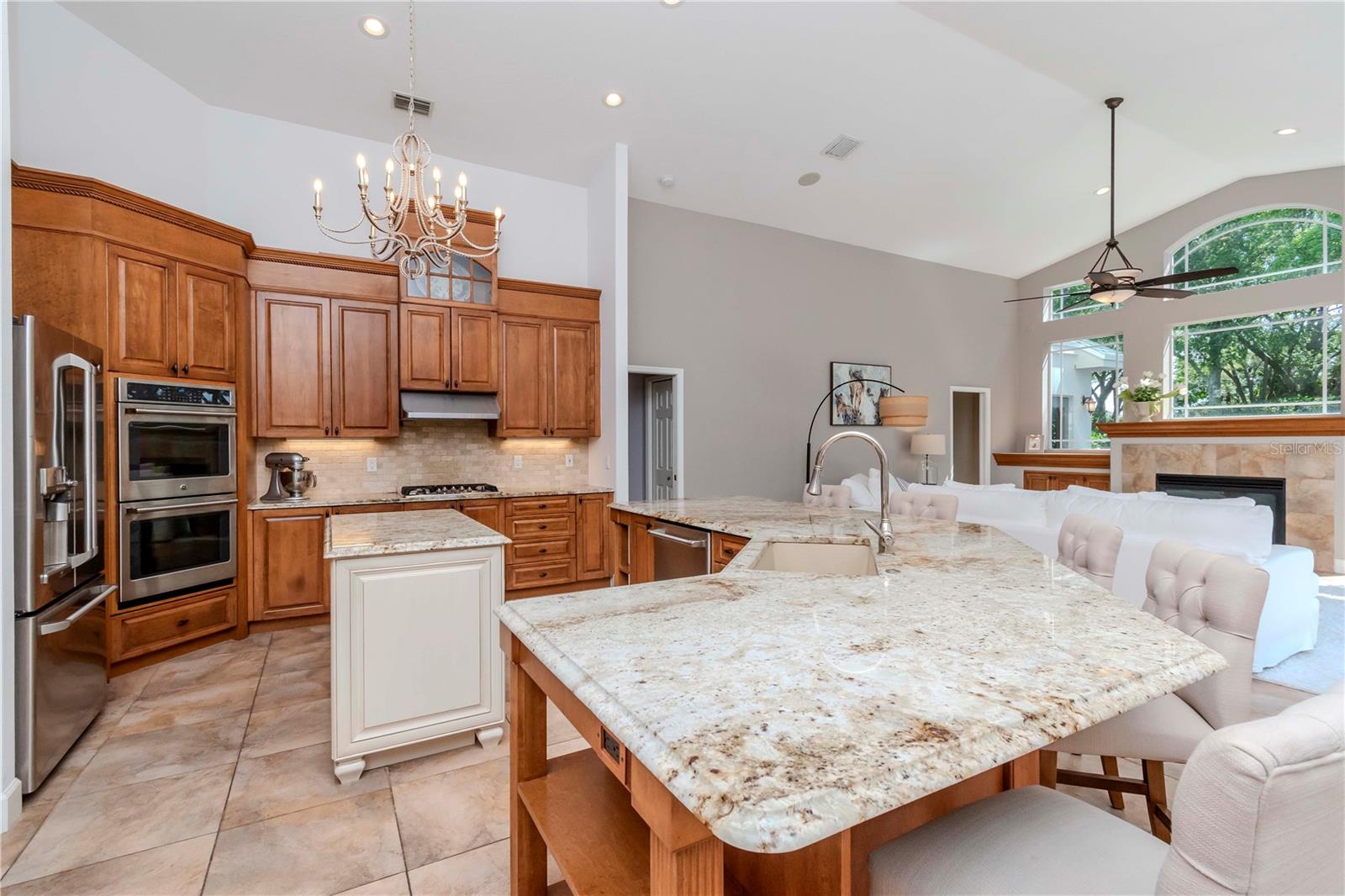 5151 JASMINE WAY
