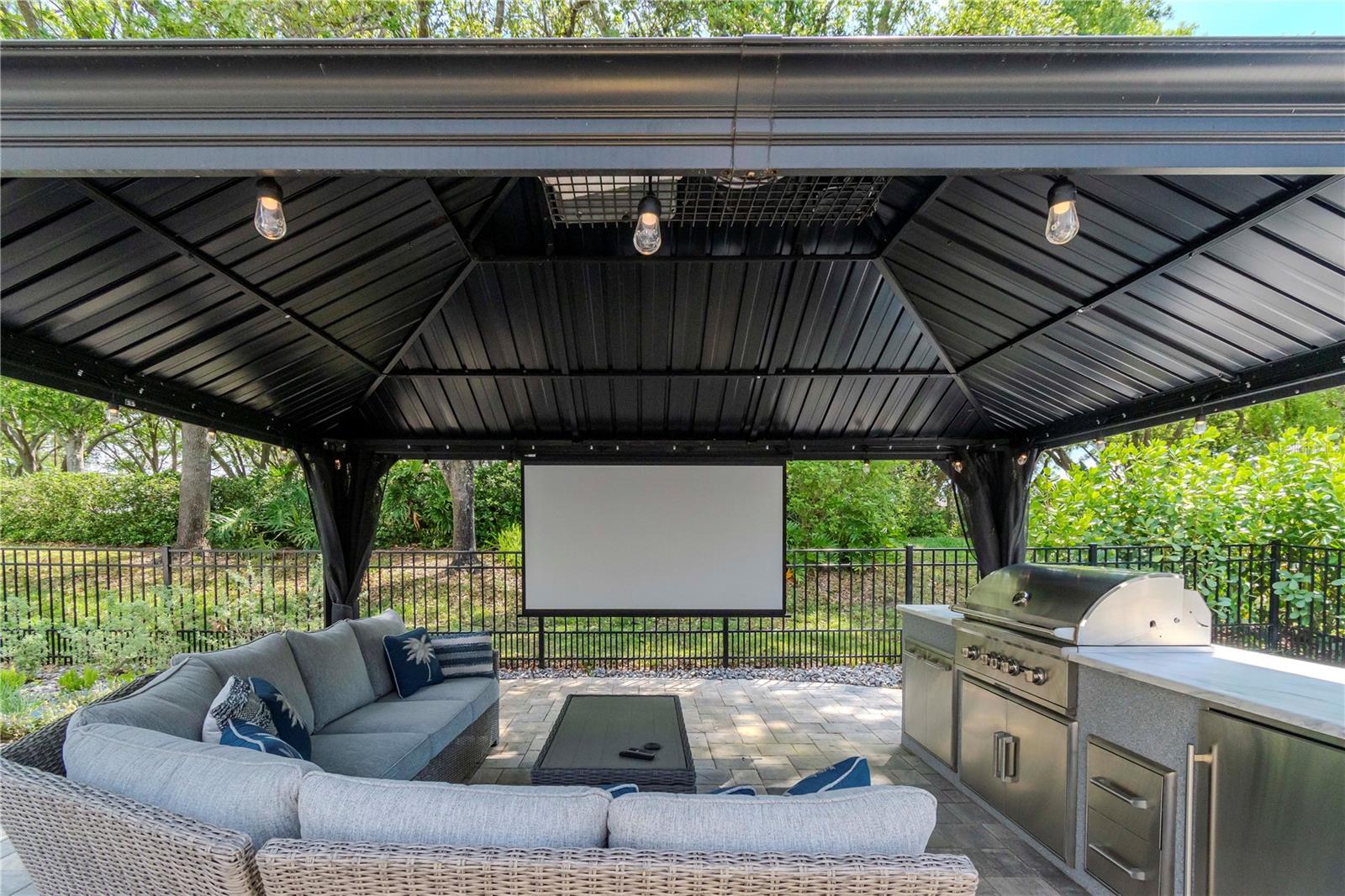 5151 JASMINE WAY