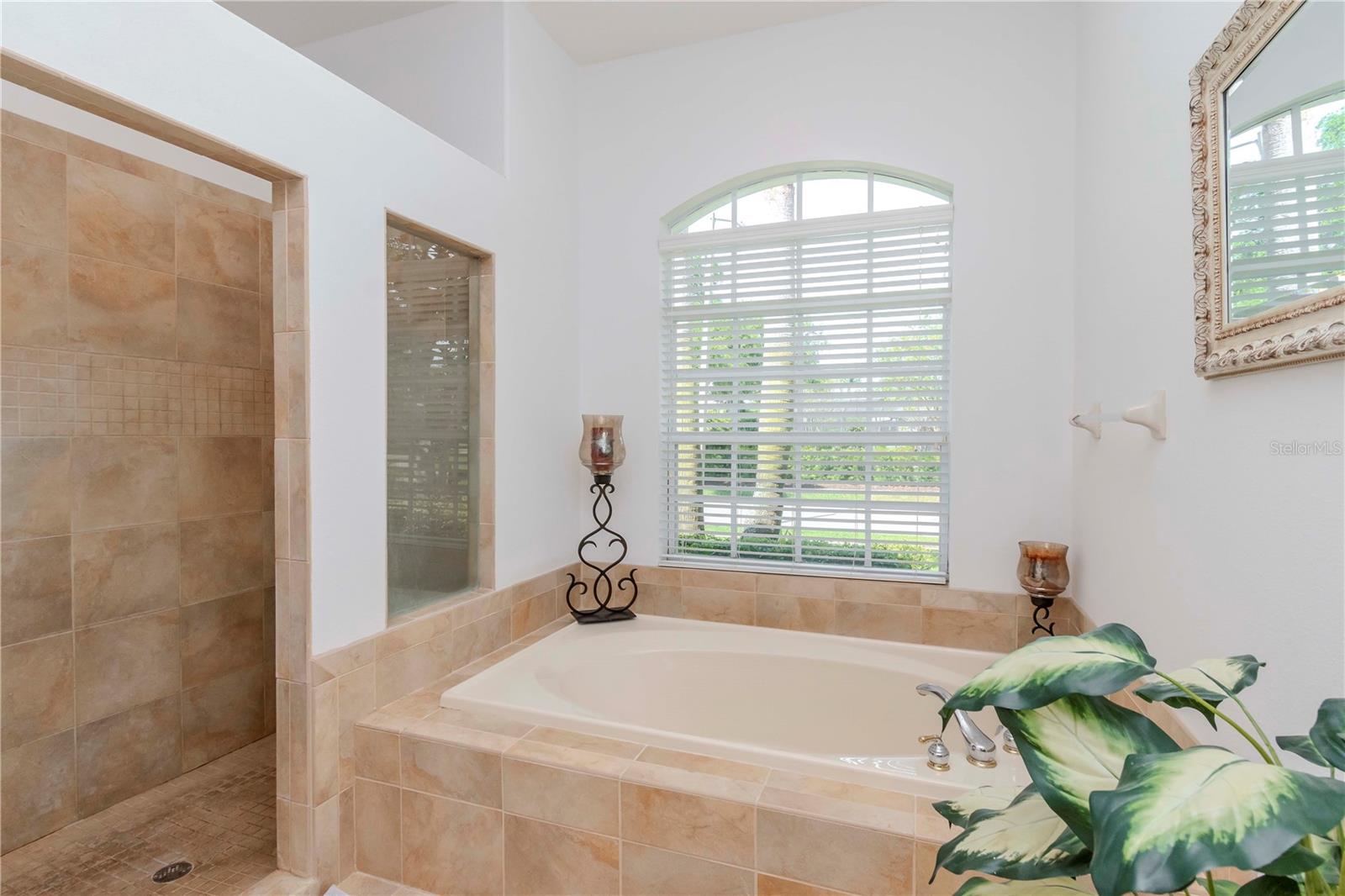 5151 JASMINE WAY