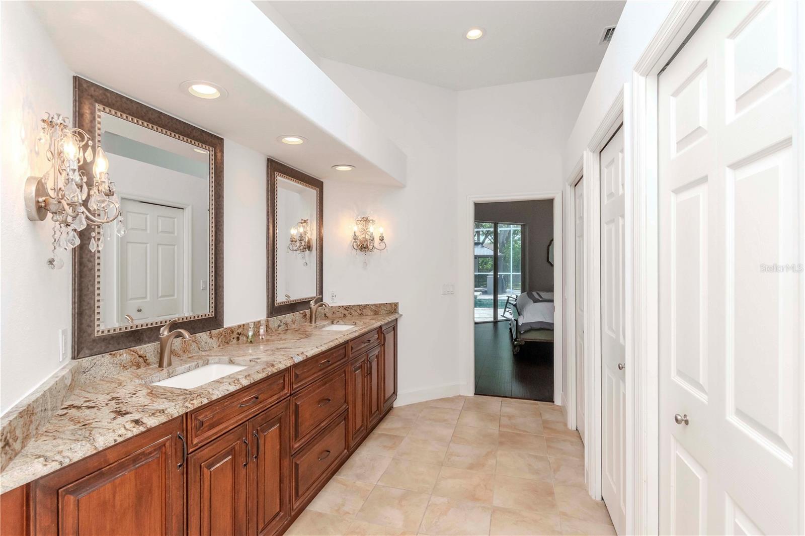 5151 JASMINE WAY