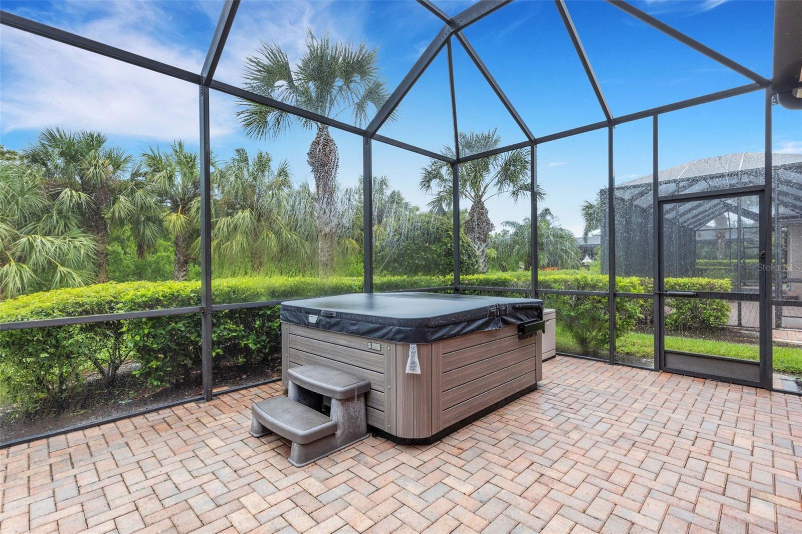 5203 LAKE OVERLOOK AVE