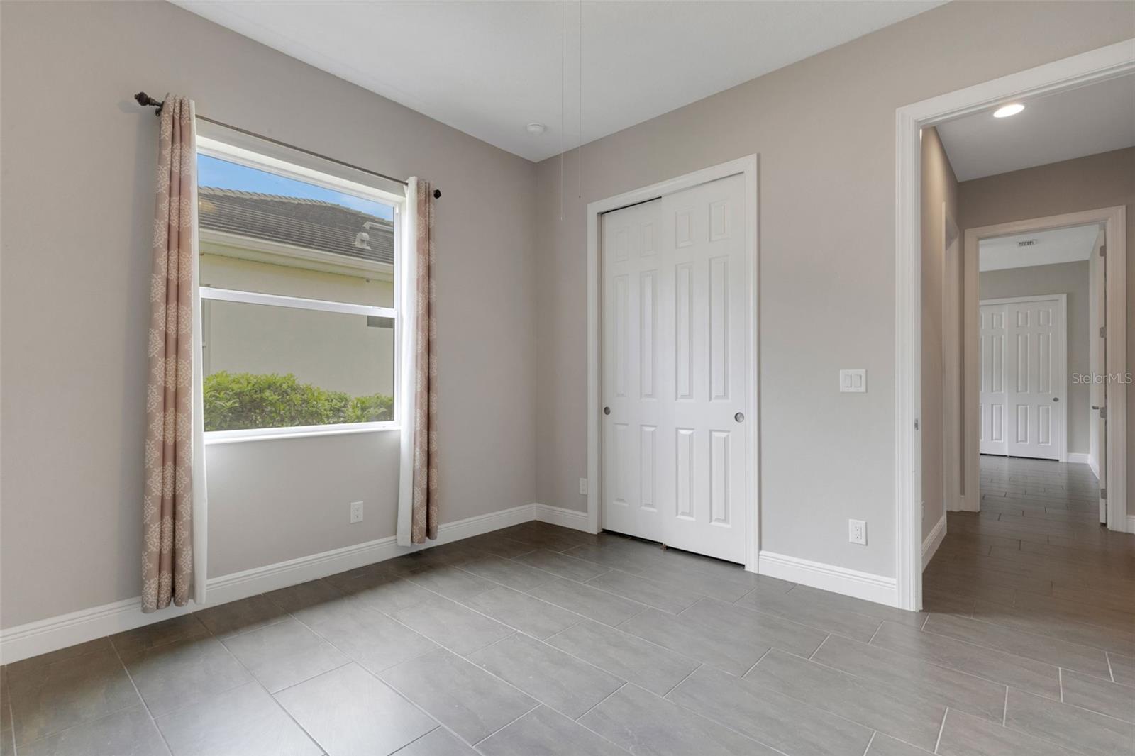 5203 LAKE OVERLOOK AVE