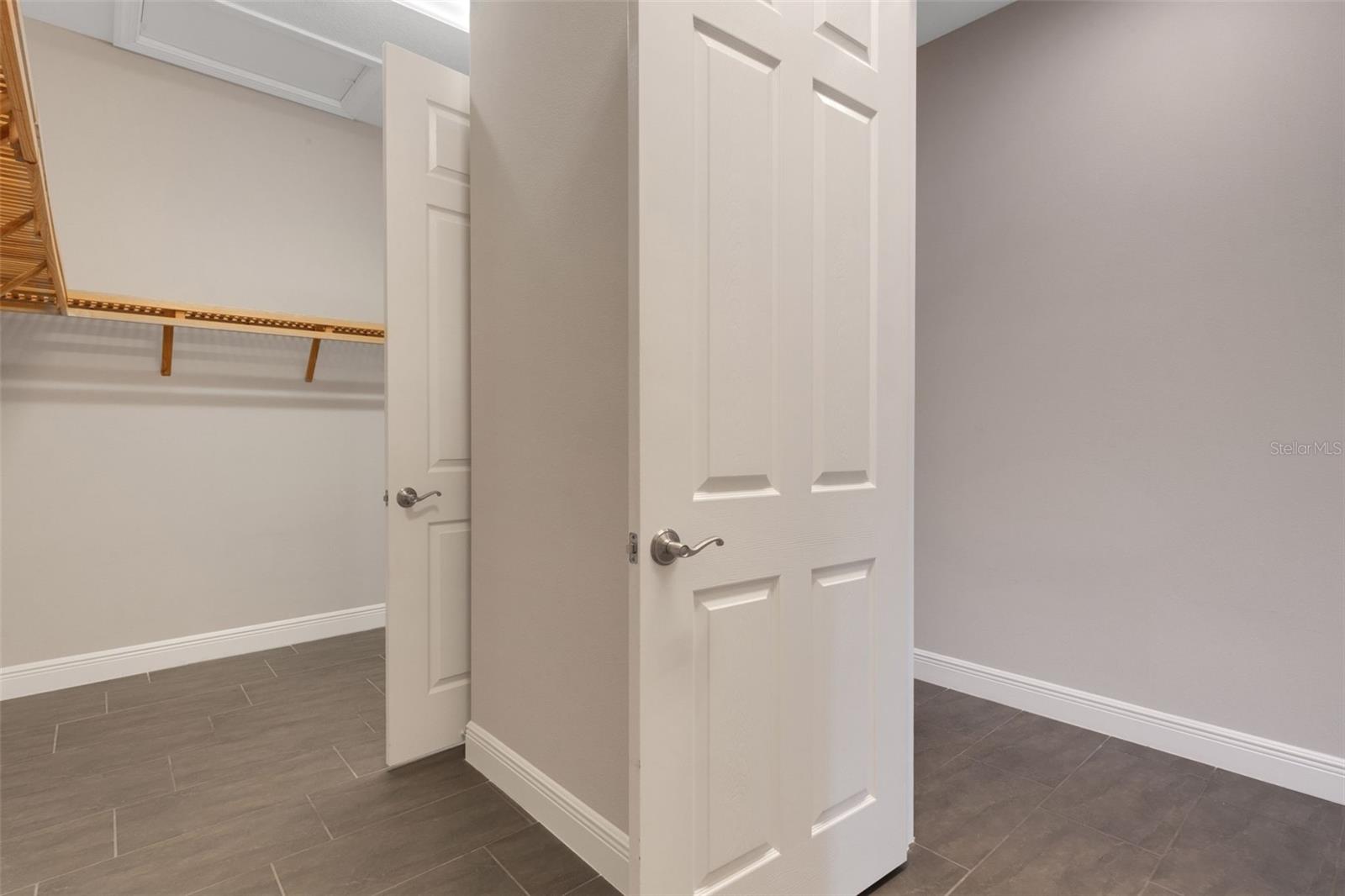 5203 LAKE OVERLOOK AVE