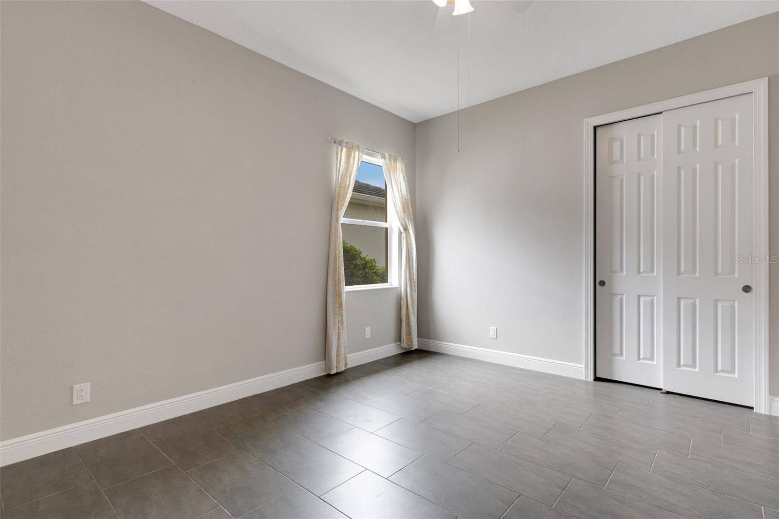 5203 LAKE OVERLOOK AVE