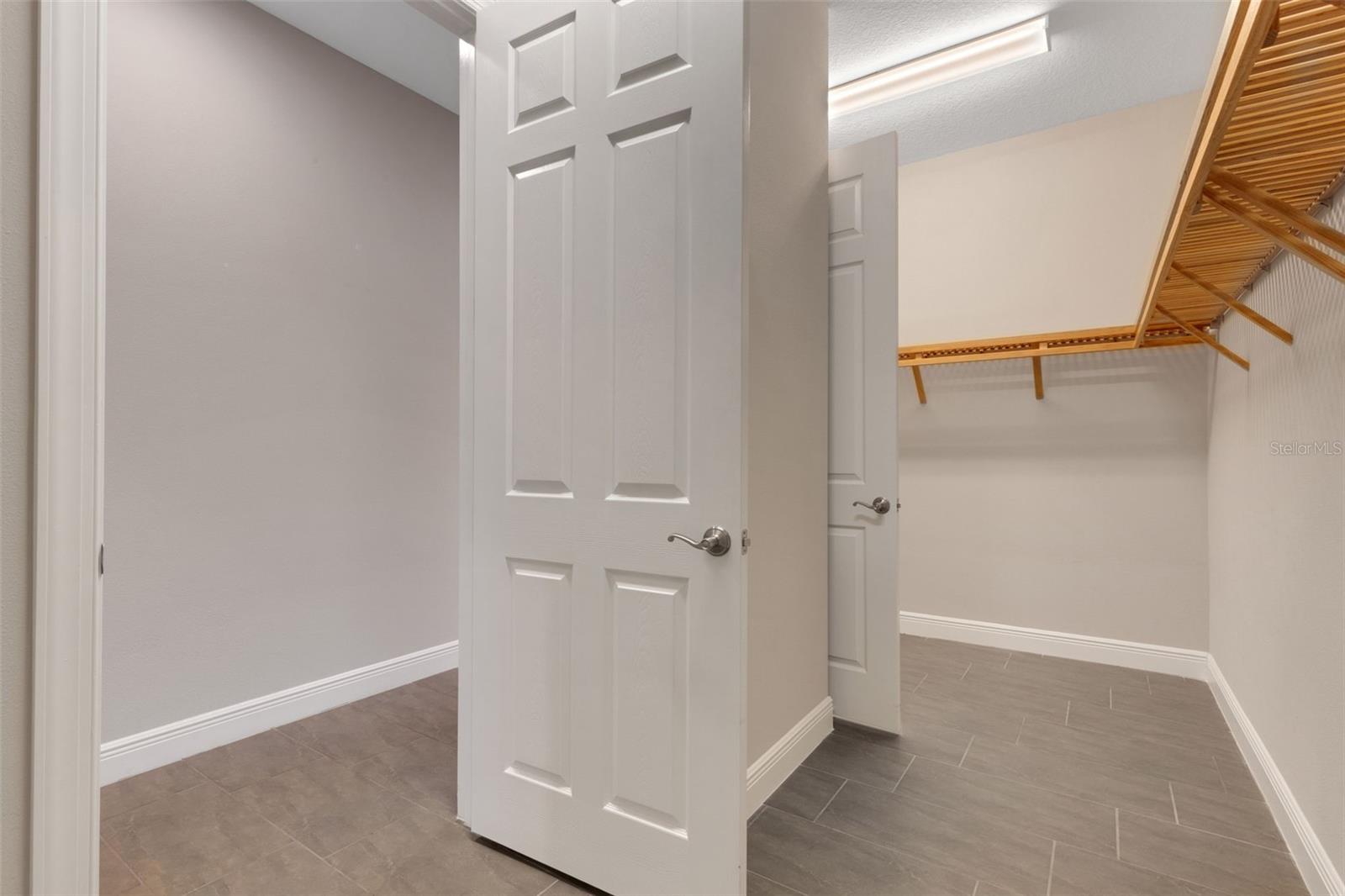 5203 LAKE OVERLOOK AVE