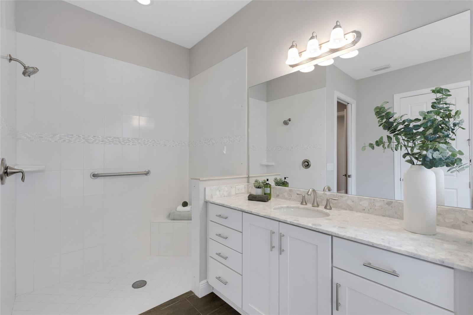 5203 LAKE OVERLOOK AVE