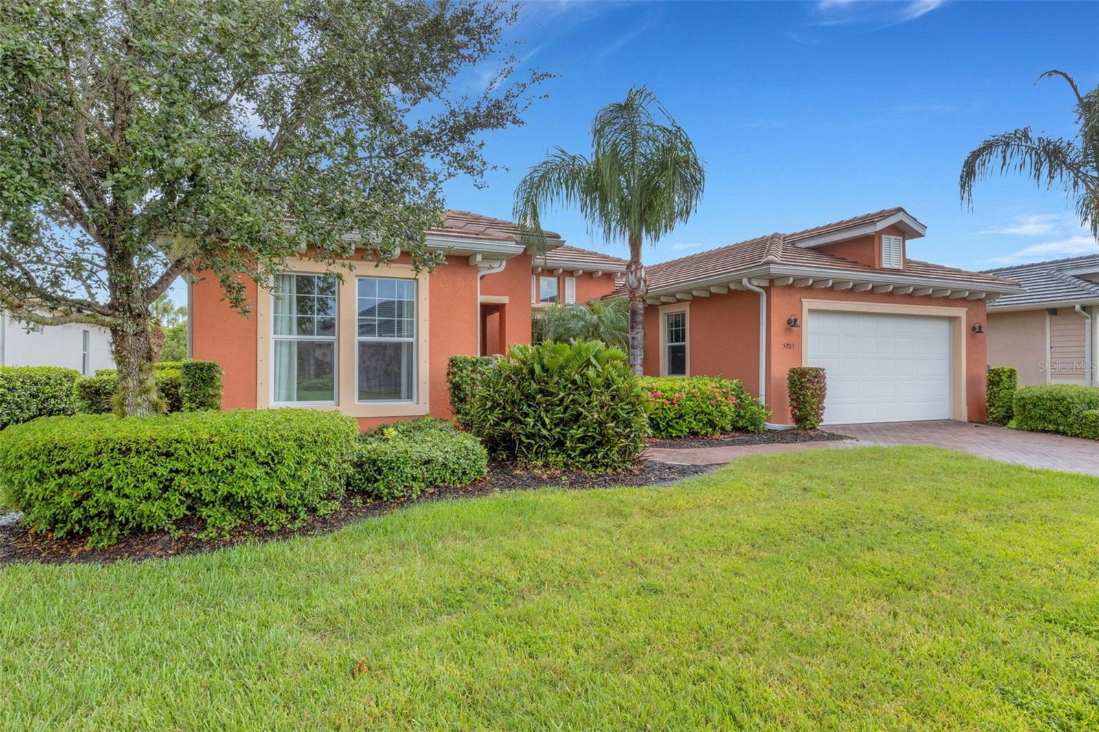 5203 LAKE OVERLOOK AVE