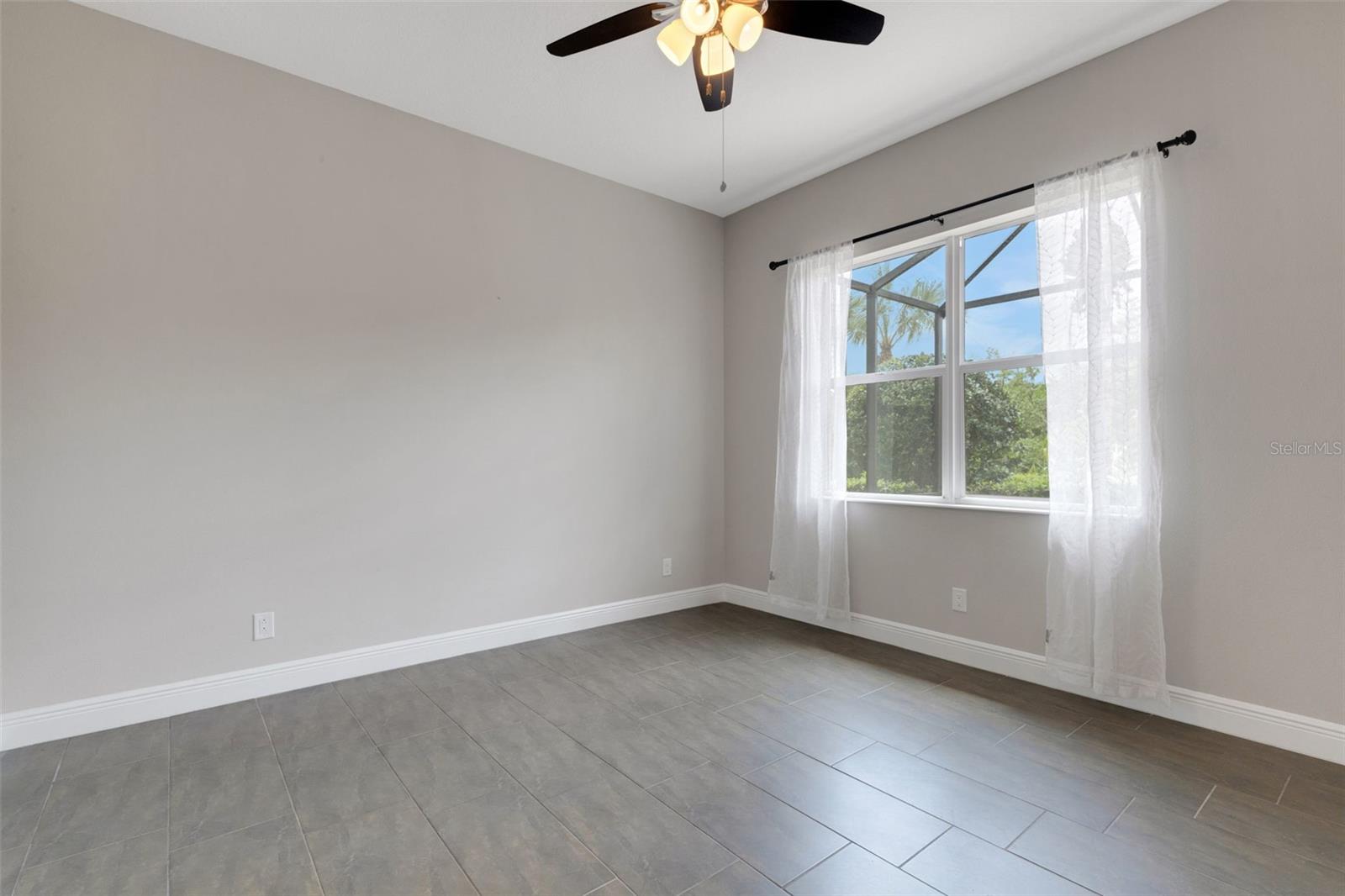 5203 LAKE OVERLOOK AVE