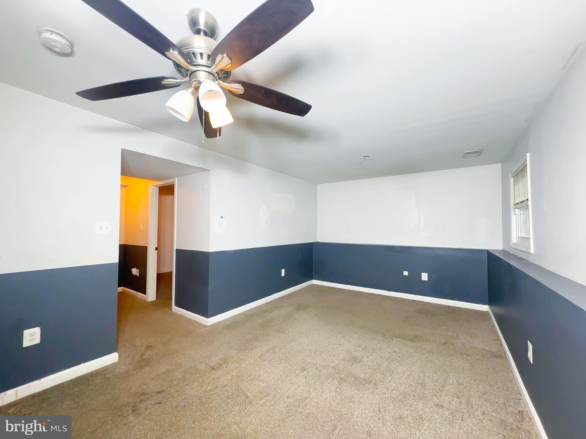 2204 HOLLY OAK COURT