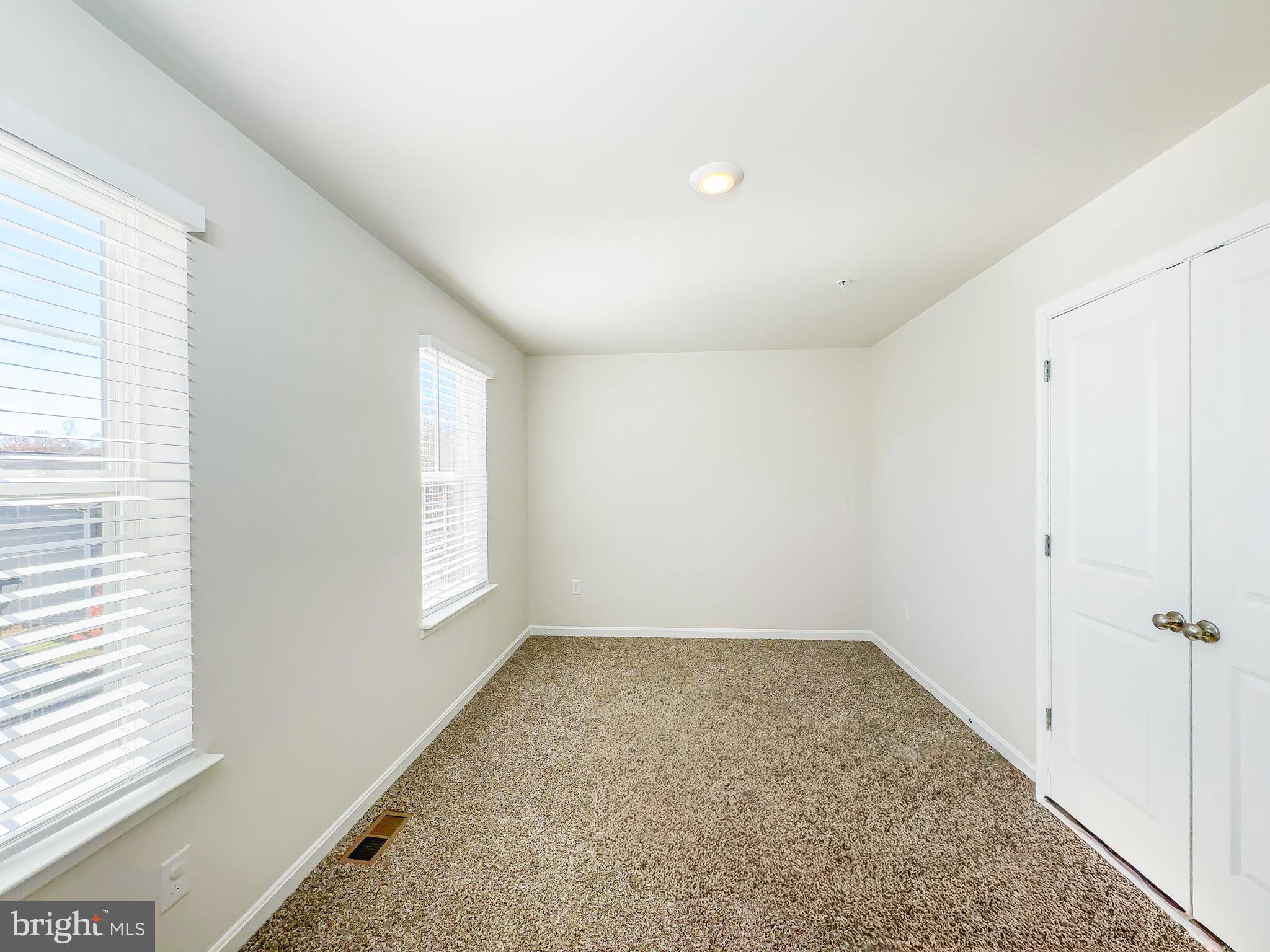 119 SHALLOW BROOK WAY