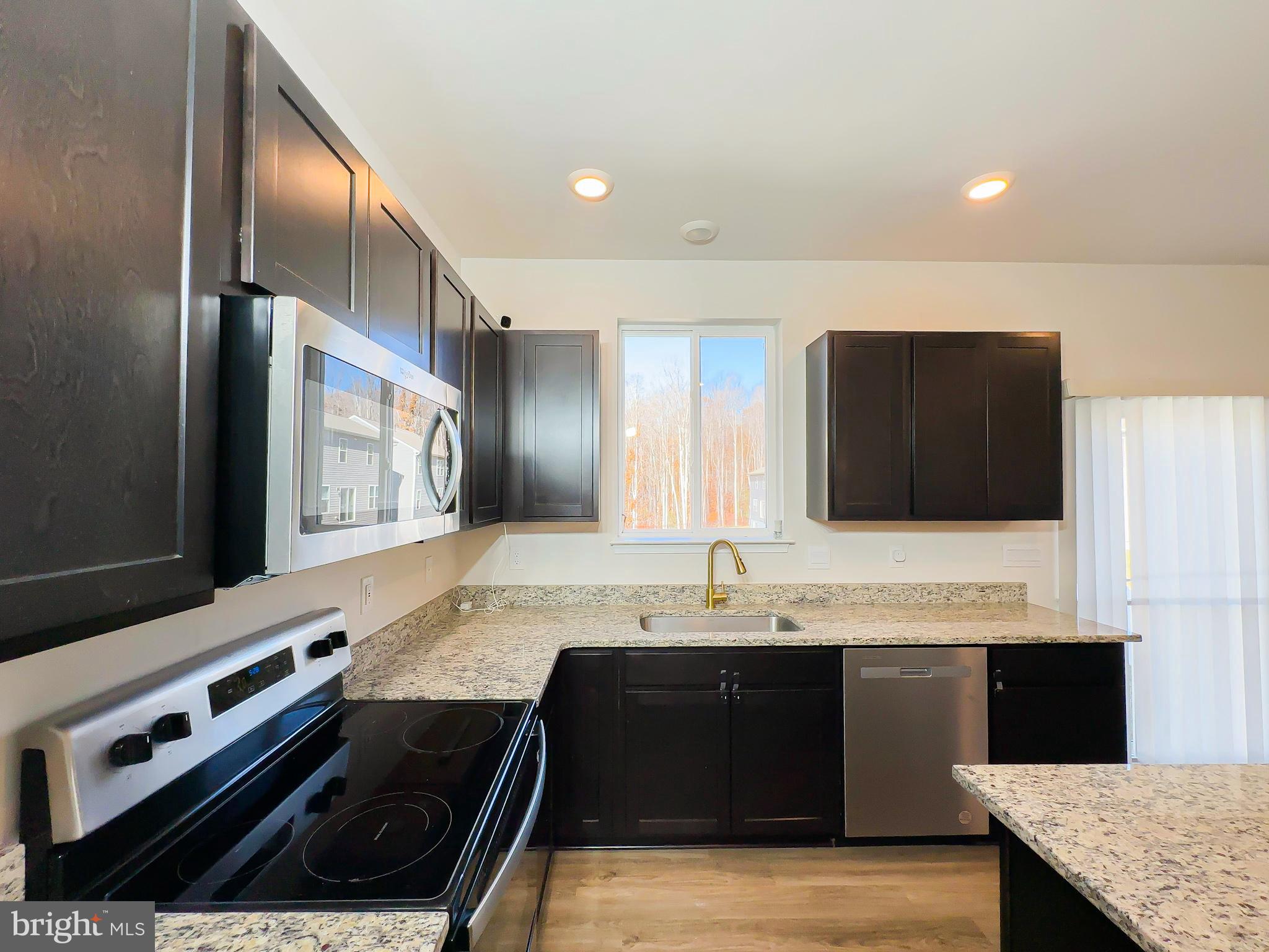 119 SHALLOW BROOK WAY