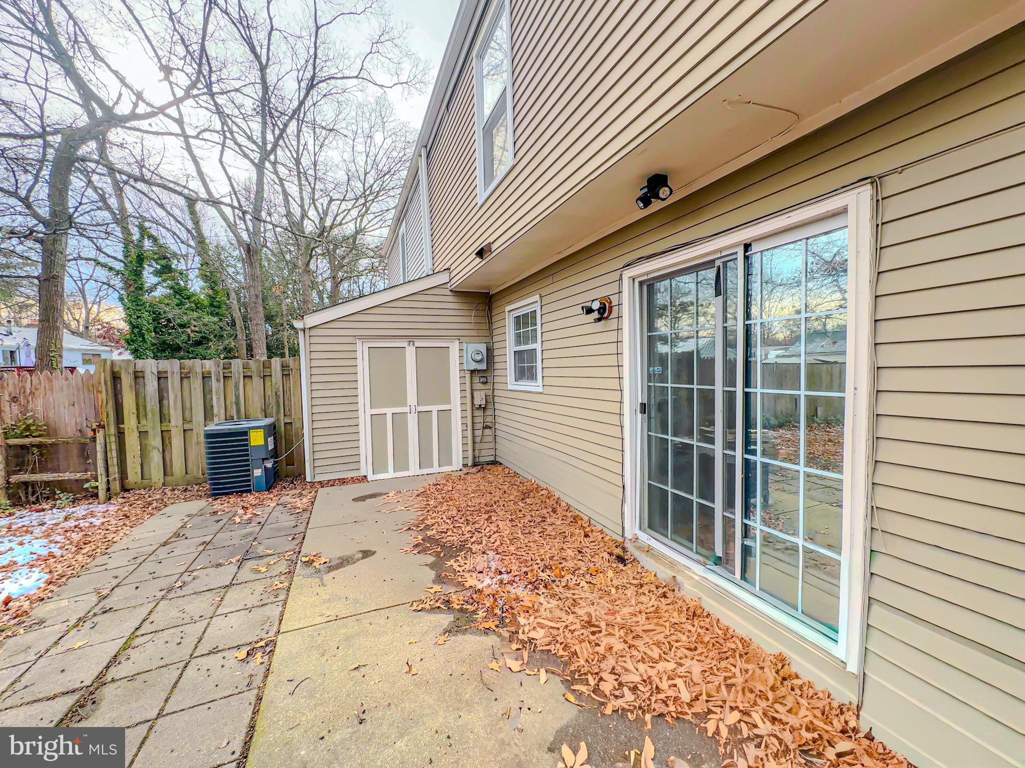 4818 UNDERWOOD COURT