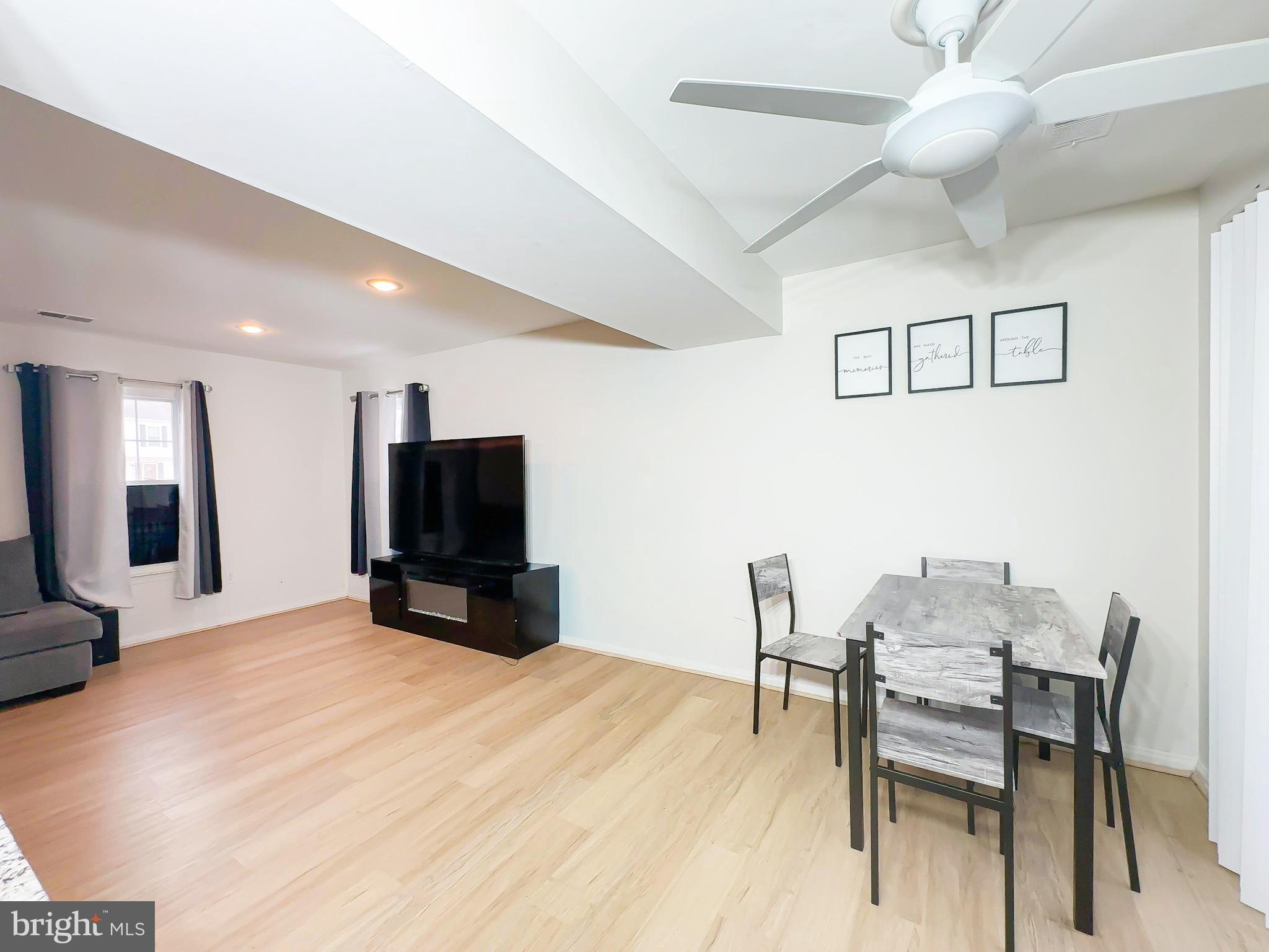 4818 UNDERWOOD COURT