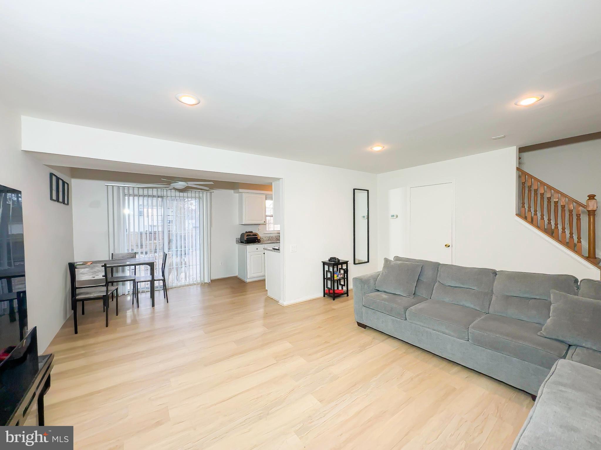 4818 UNDERWOOD COURT