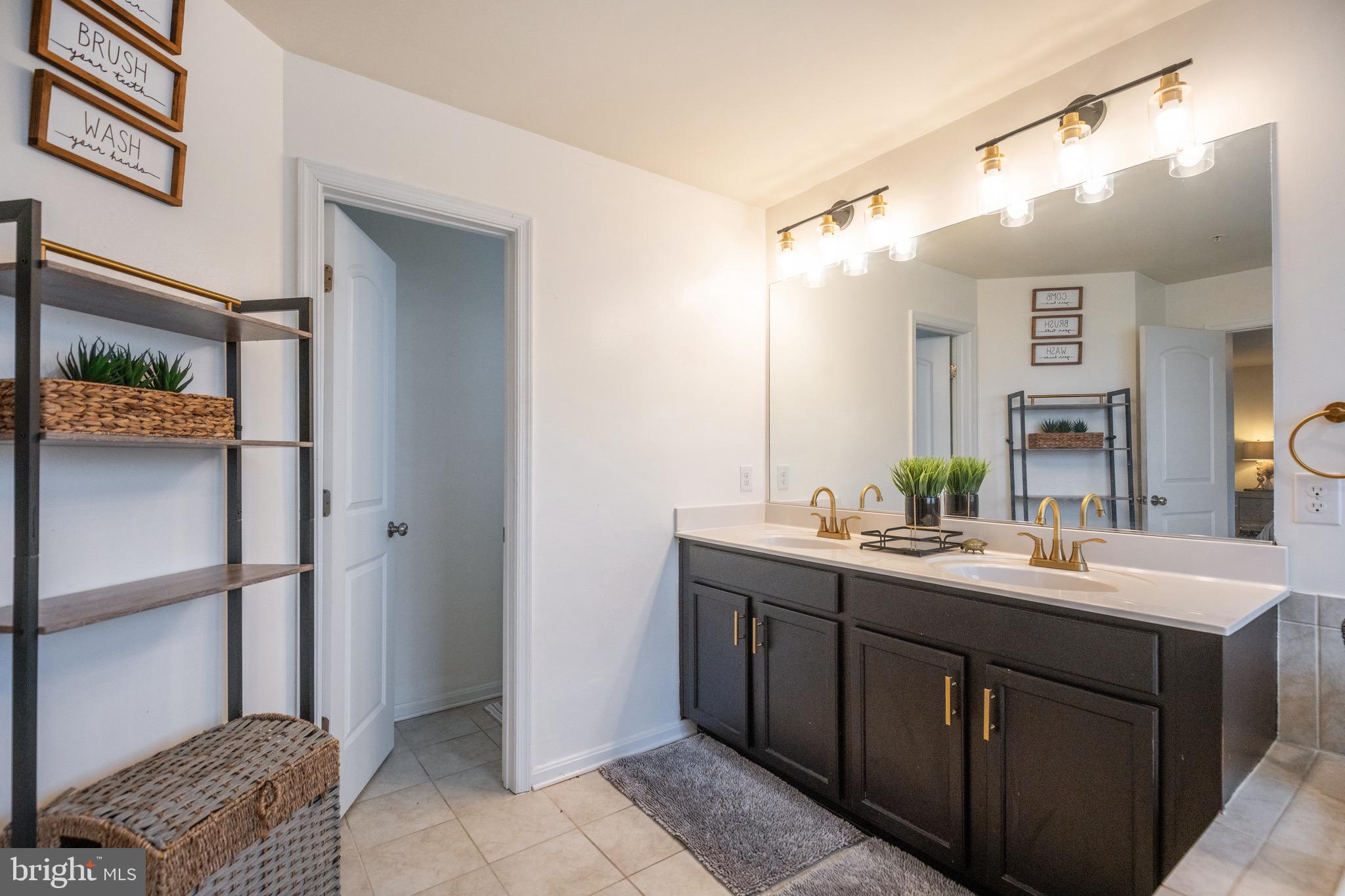 9619 BYWARD BOULEVARD