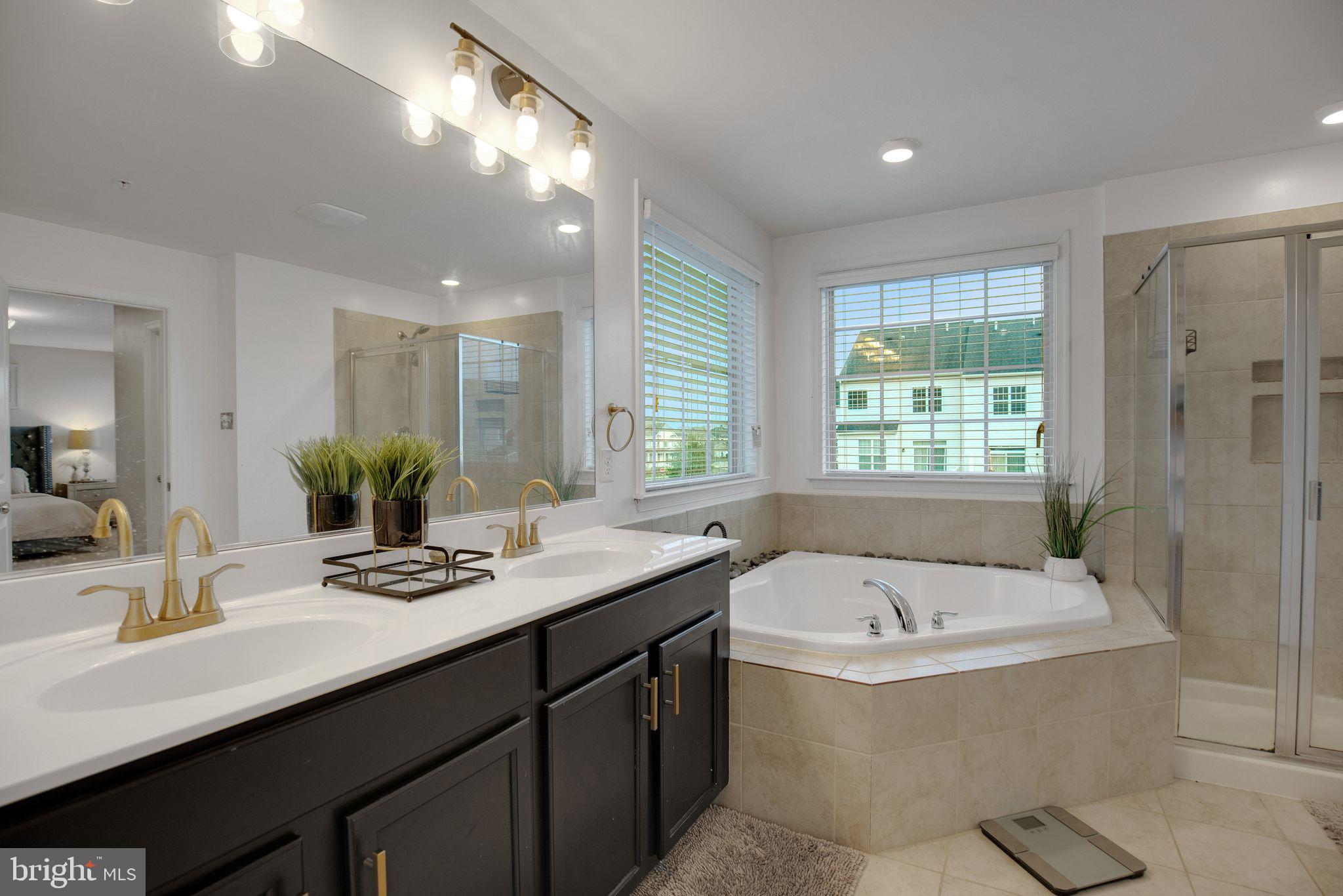 9619 BYWARD BOULEVARD