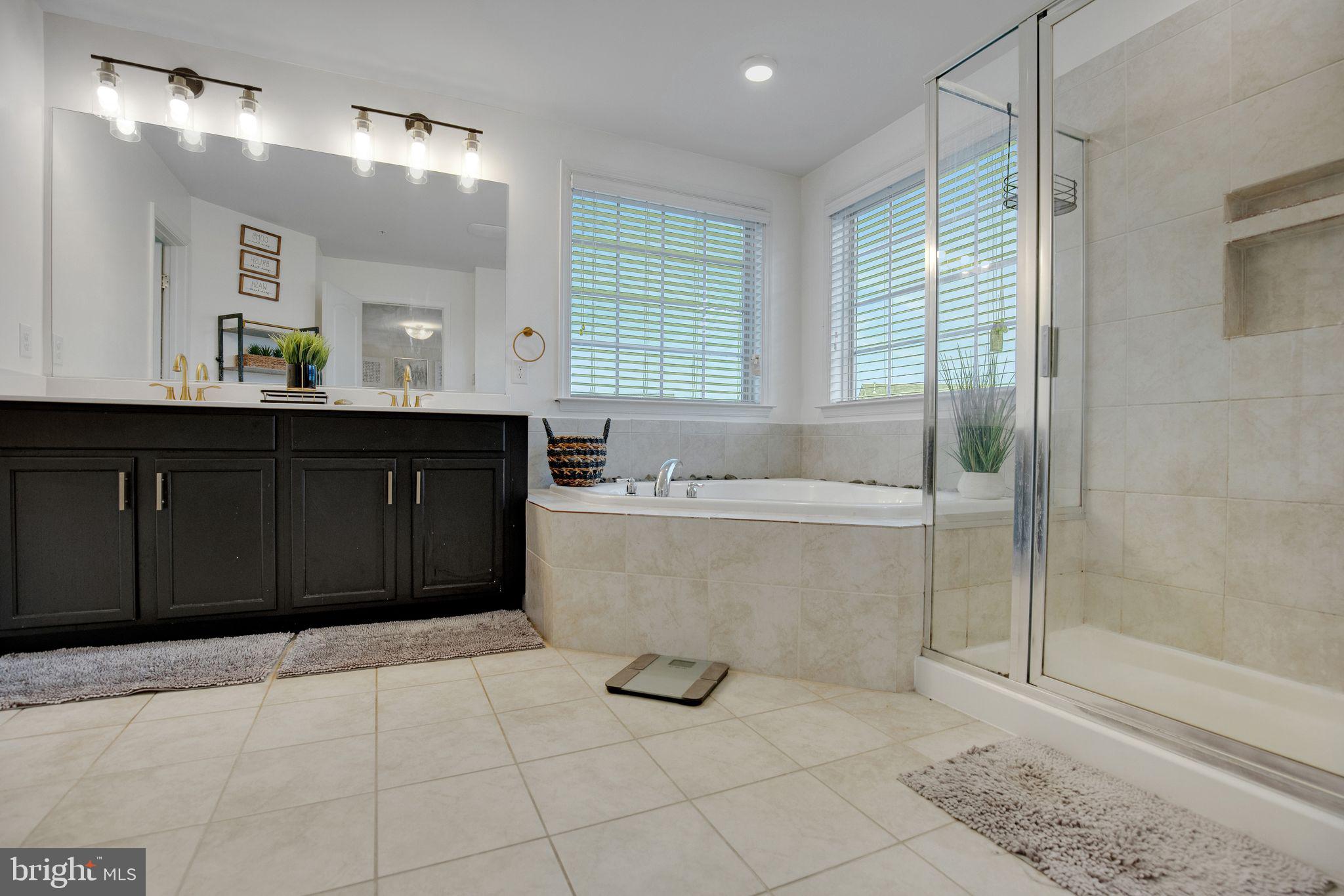 9619 BYWARD BOULEVARD