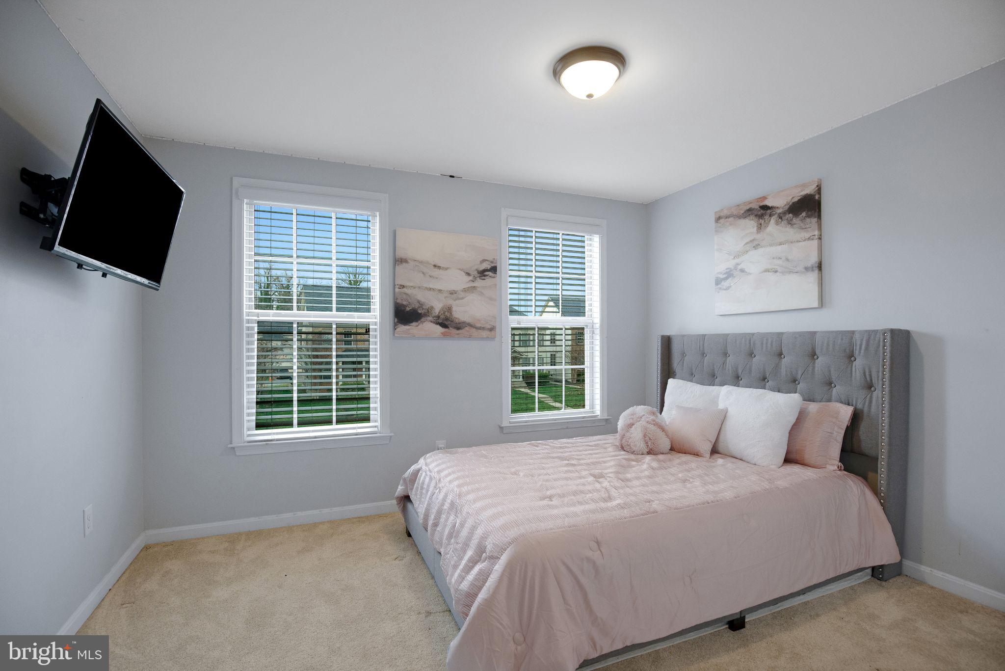 9619 BYWARD BOULEVARD